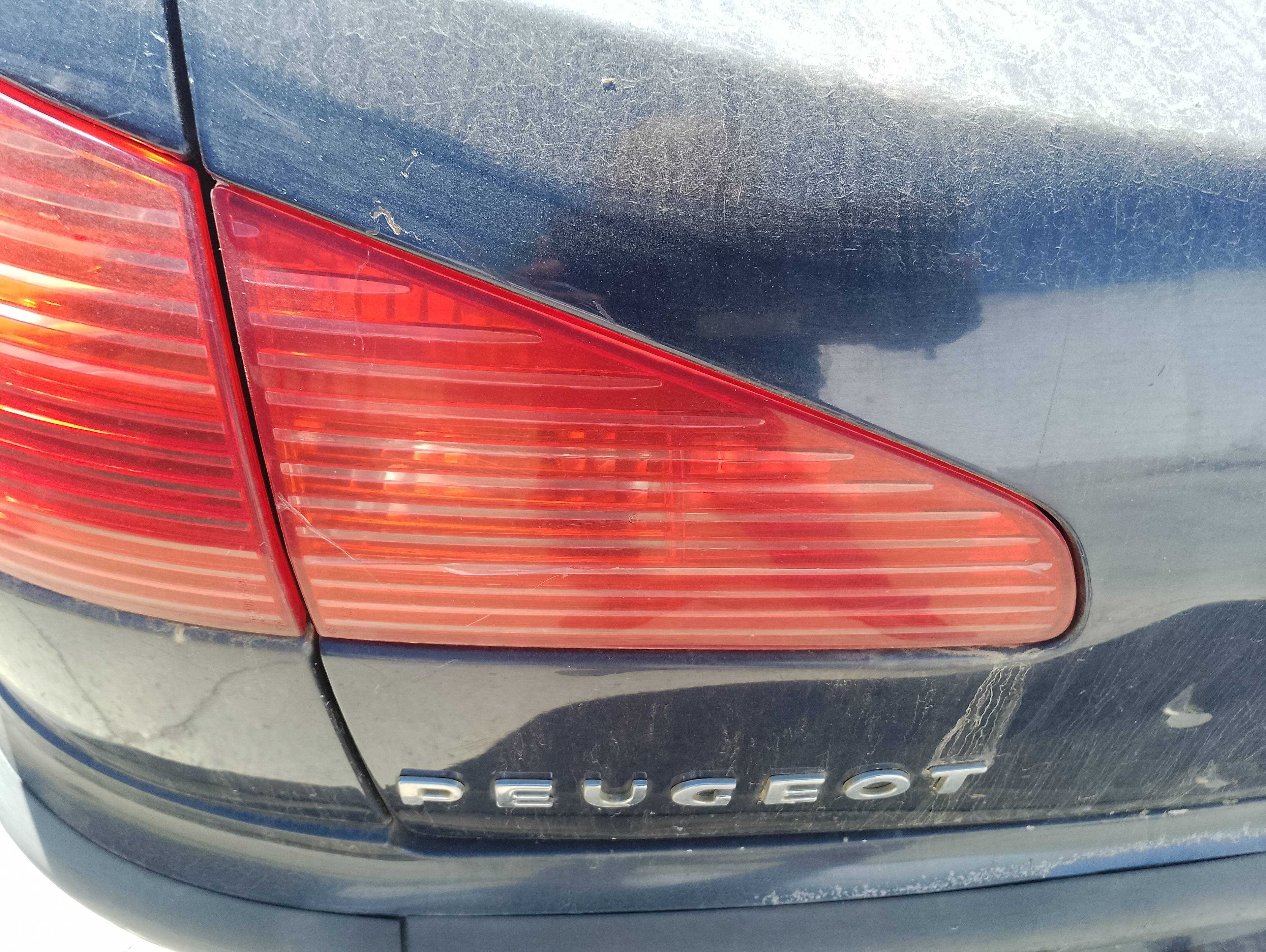 Recambio de piloto porton trasero izquierdo para peugeot 607 (s1) 2.2 hdi fap cat referencia OEM IAM   