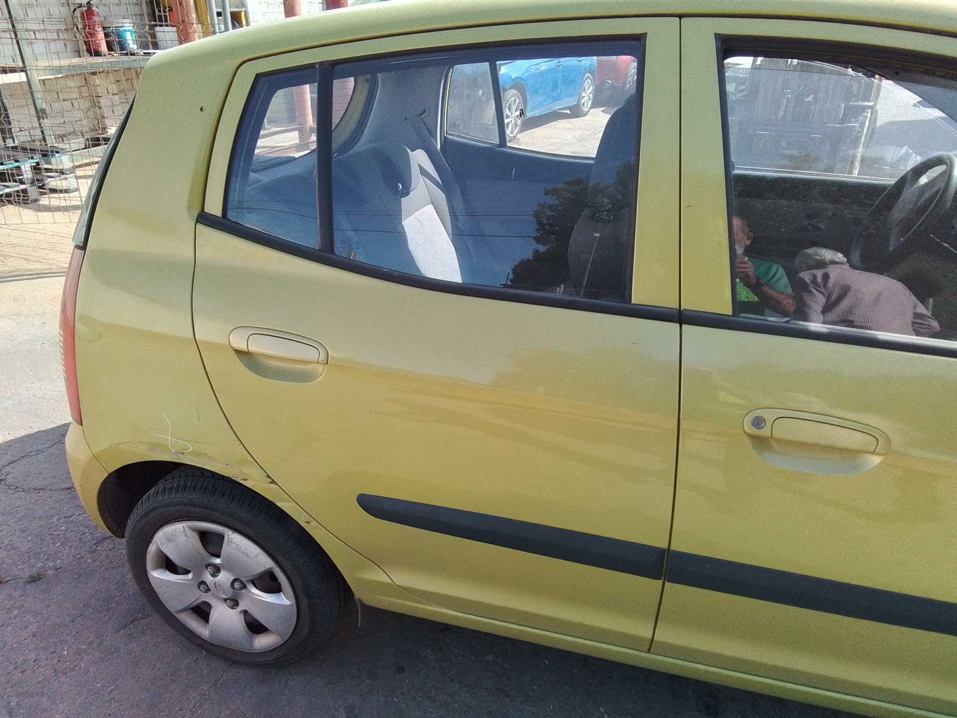 Recambio de puerta trasera derecha para kia picanto 1.1 active referencia OEM IAM   
