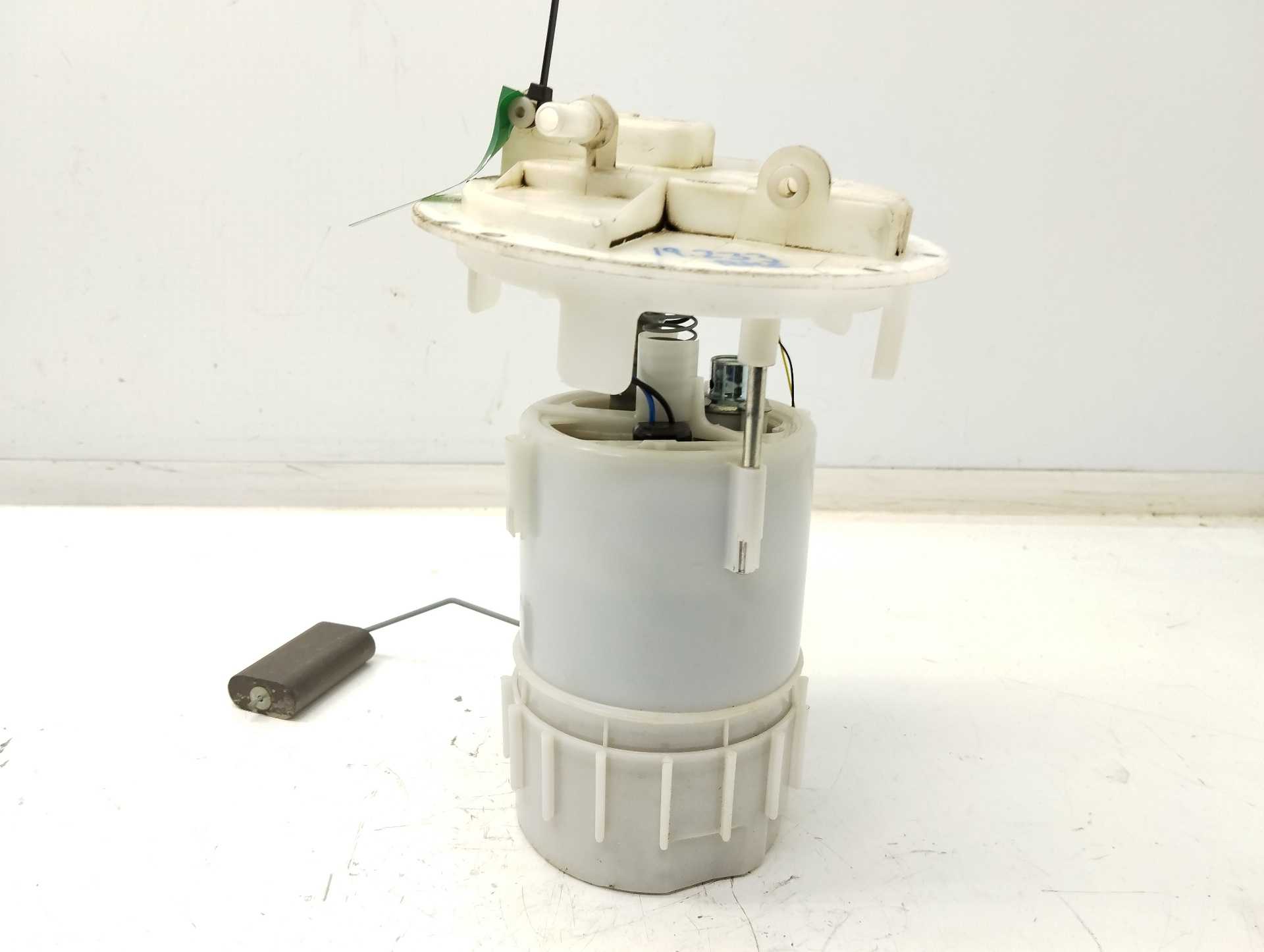Recambio de aforador para peugeot 208 style referencia OEM IAM 9674466680 55063615 