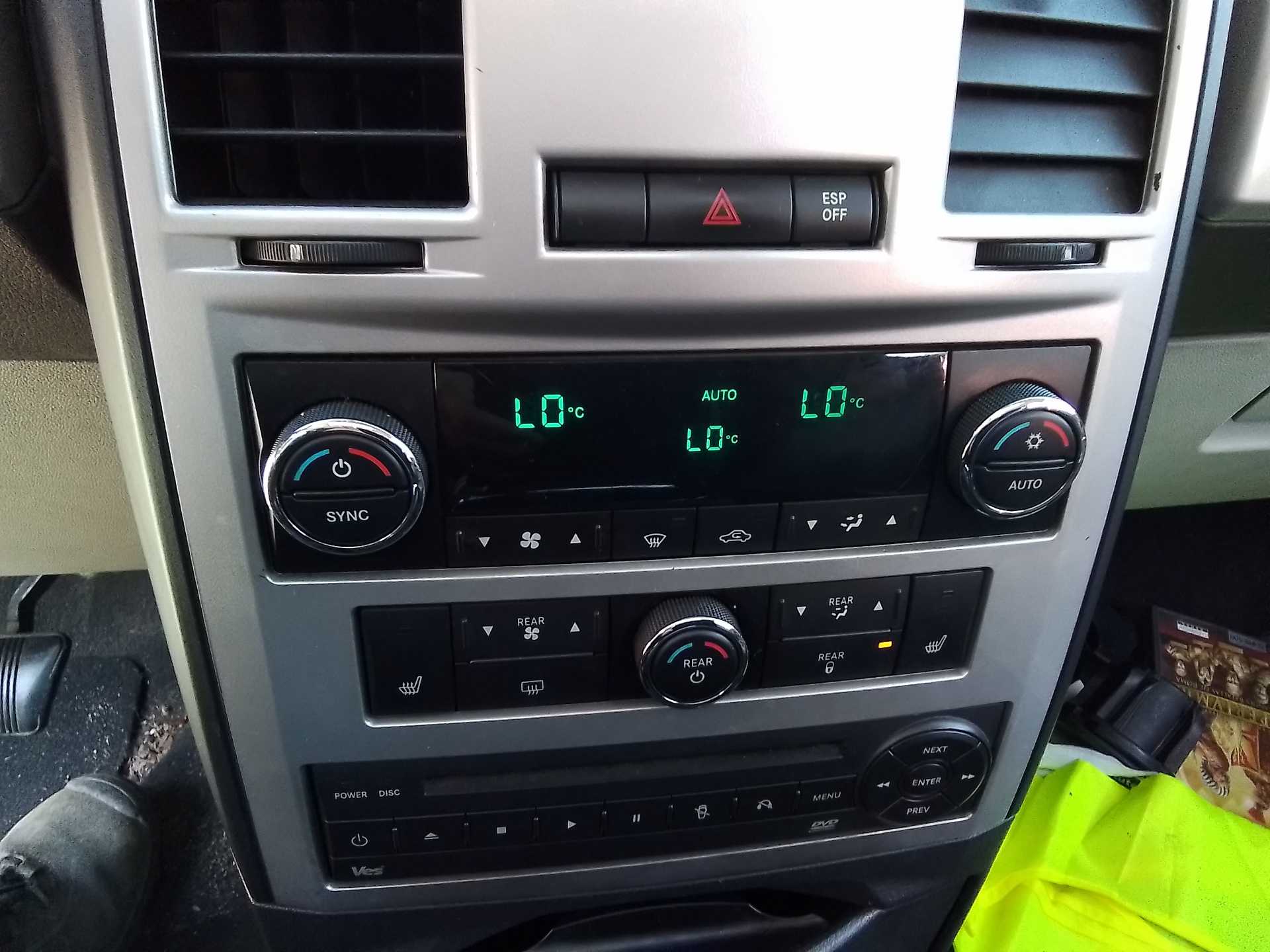Recambio de mando climatizador para chrysler grand voyager limited referencia OEM IAM   