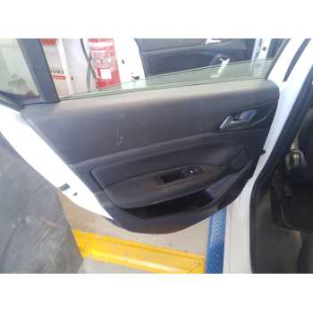 GUARNECIDO PUERTA TRASERA IZQUIERDA 