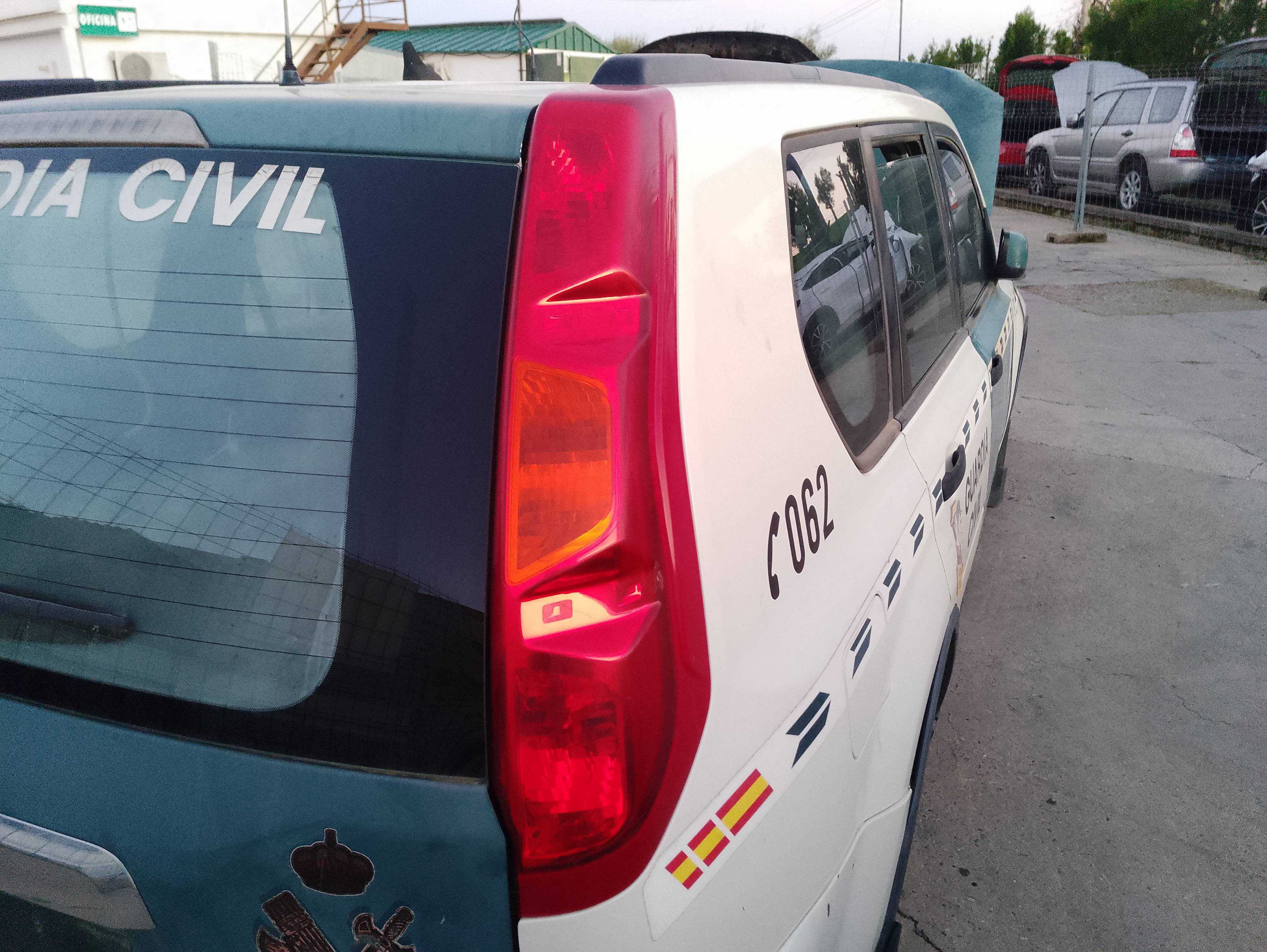 Recambio de piloto trasero derecho para nissan x-trail (t30) referencia OEM IAM   
