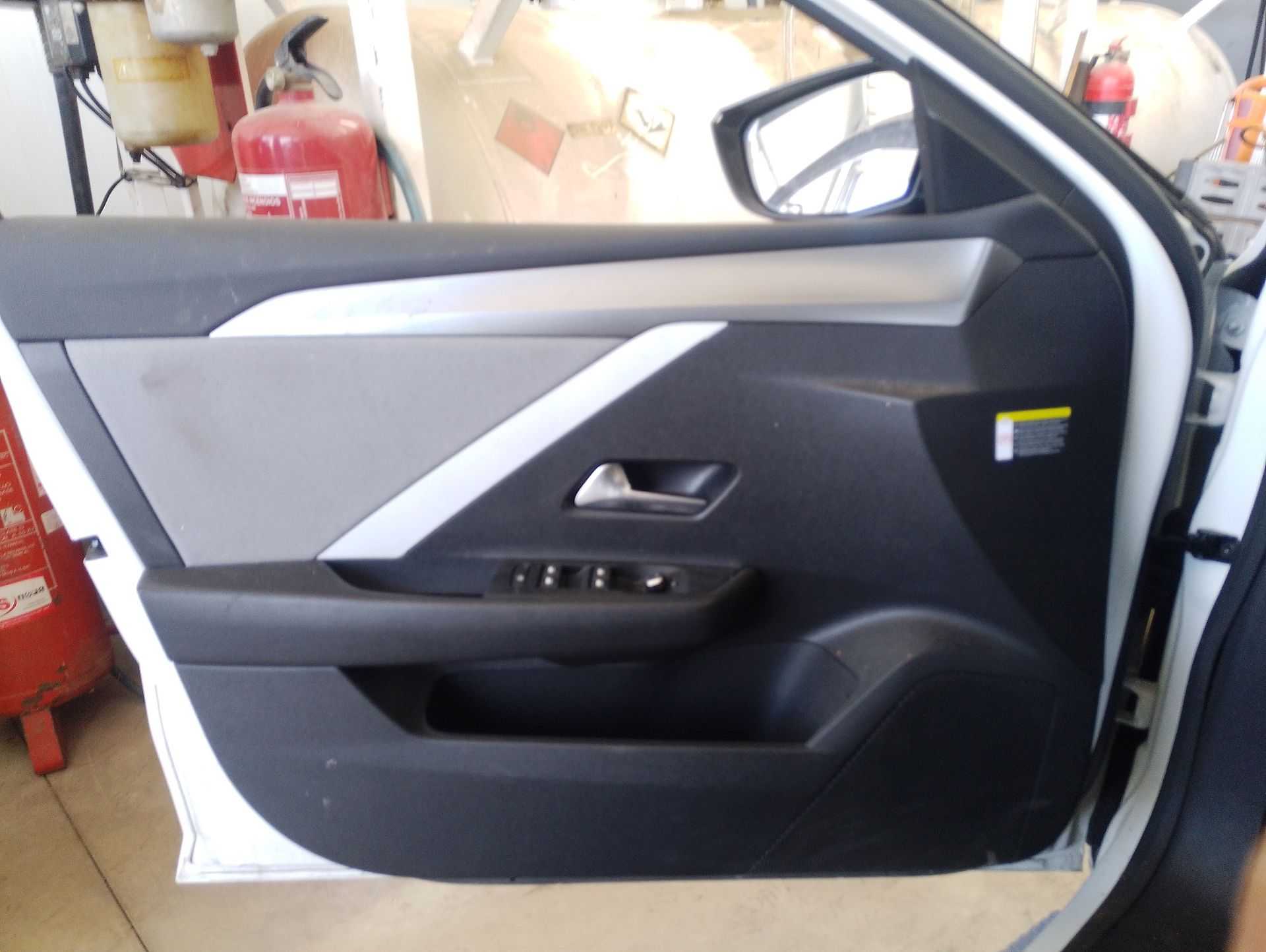 Recambio de guarnecido puerta delantera izquierda para opel astra l (ov5) 1.2 (fphnsl, fphnsr) referencia OEM IAM   