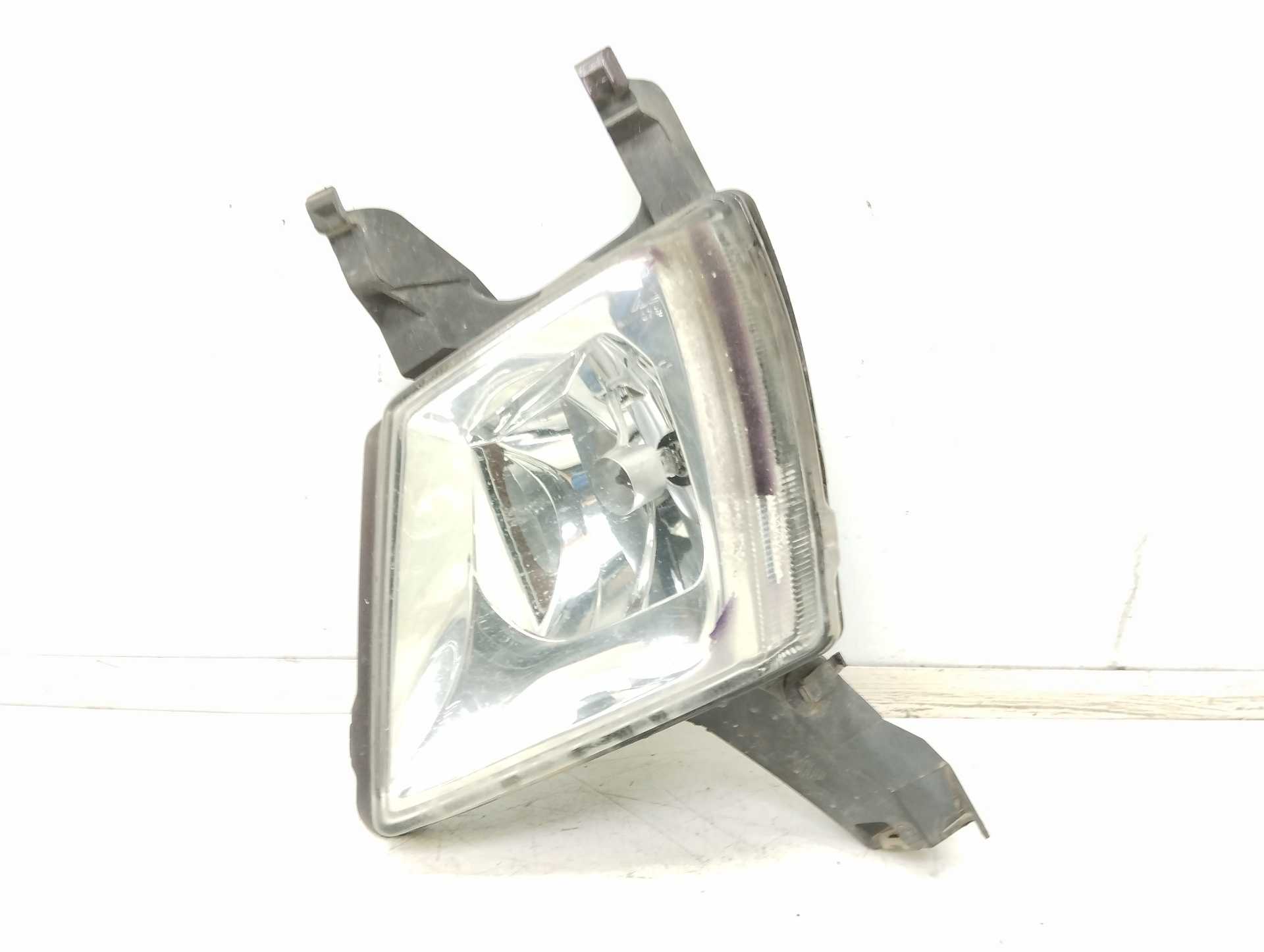 Recambio de faro antiniebla izquierdo para peugeot 407 st sport referencia OEM IAM 964194568003  