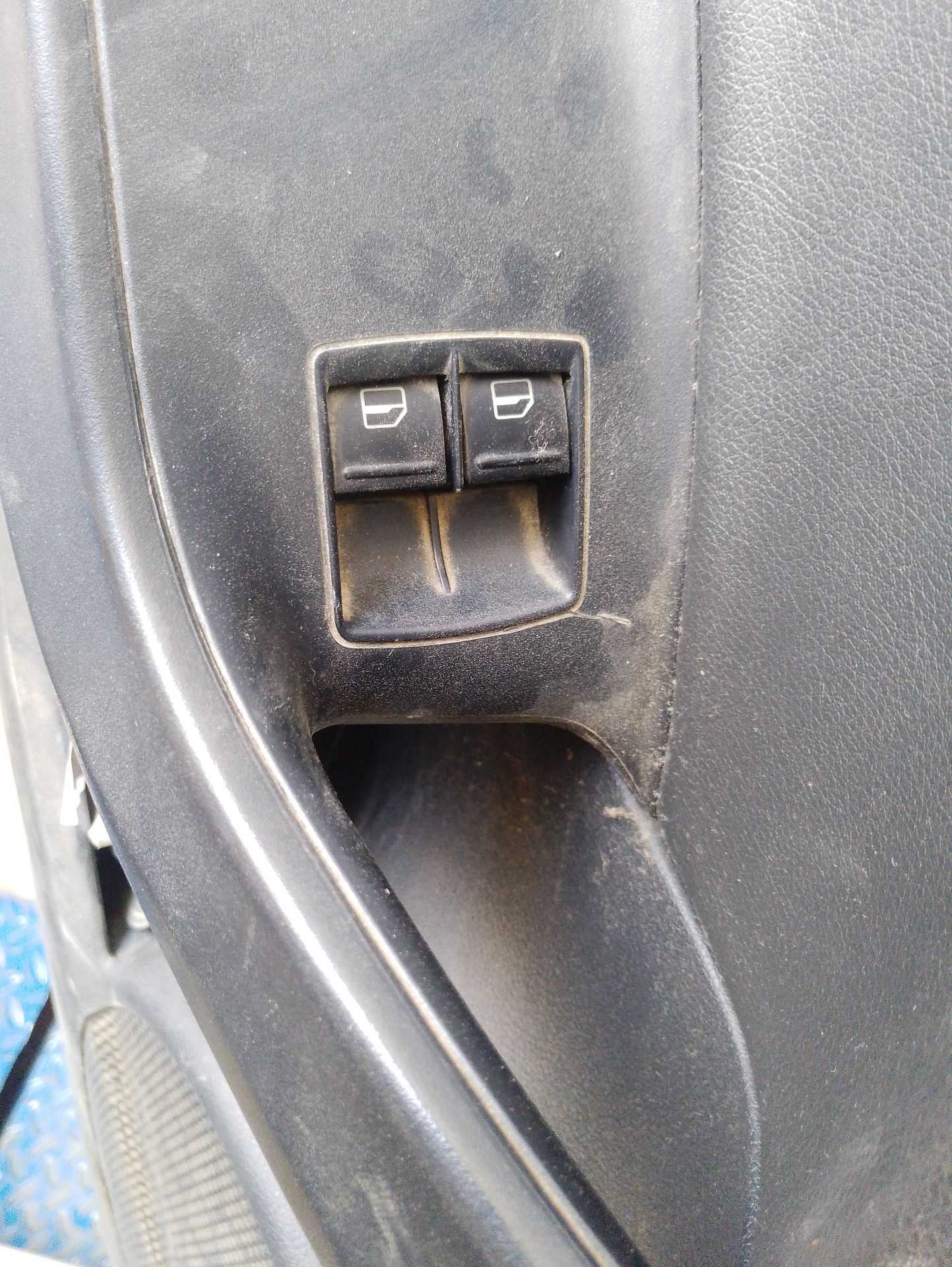 Recambio de mando elevalunas delantero izquierdo para seat ibiza iv (6j5, 6p1) 1.0 referencia OEM IAM 1K3959857CREH  