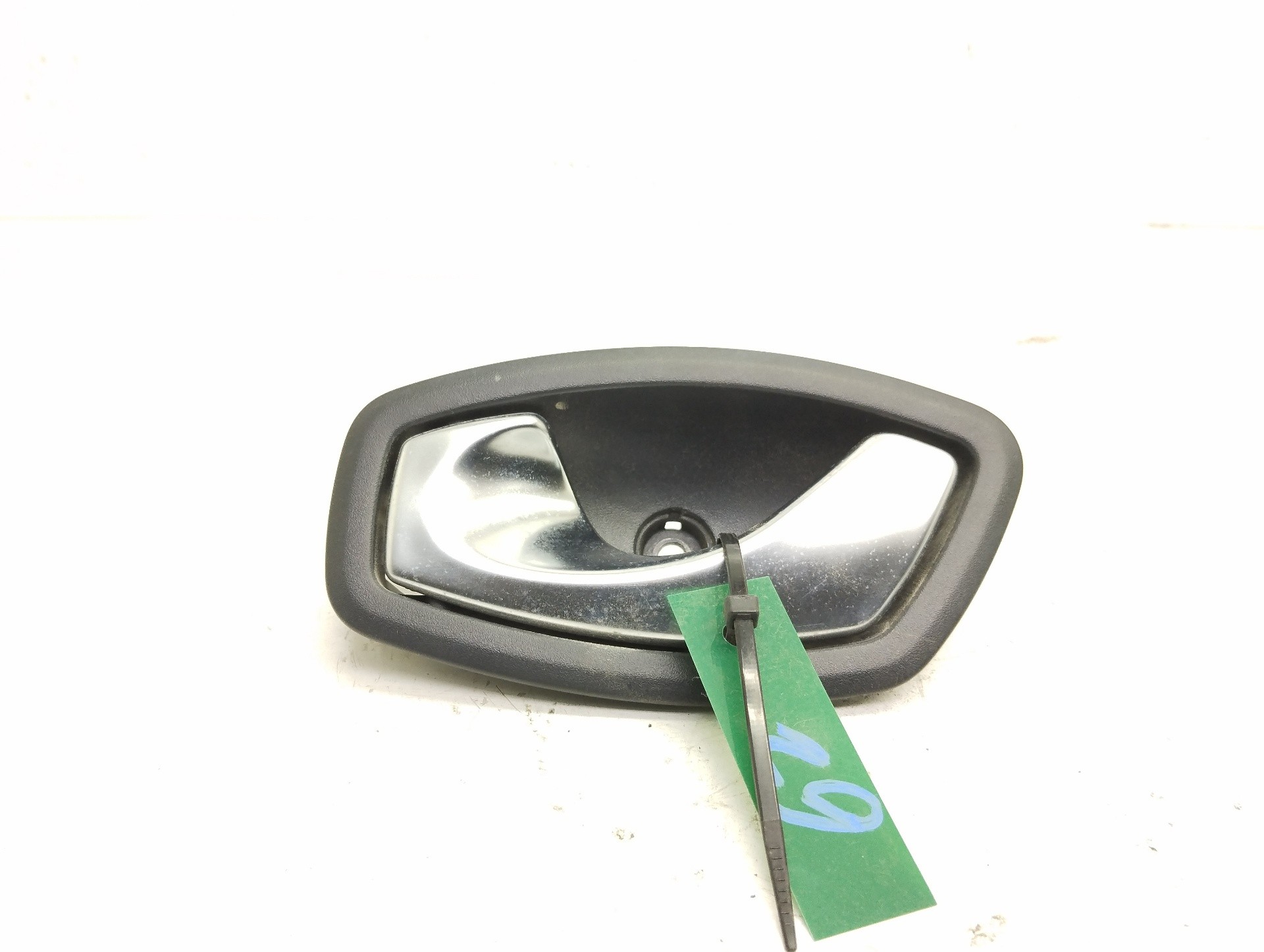 Recambio de maneta interior trasera izquierda para renault captur 1.5 dci diesel fap referencia OEM IAM 806700006R  
