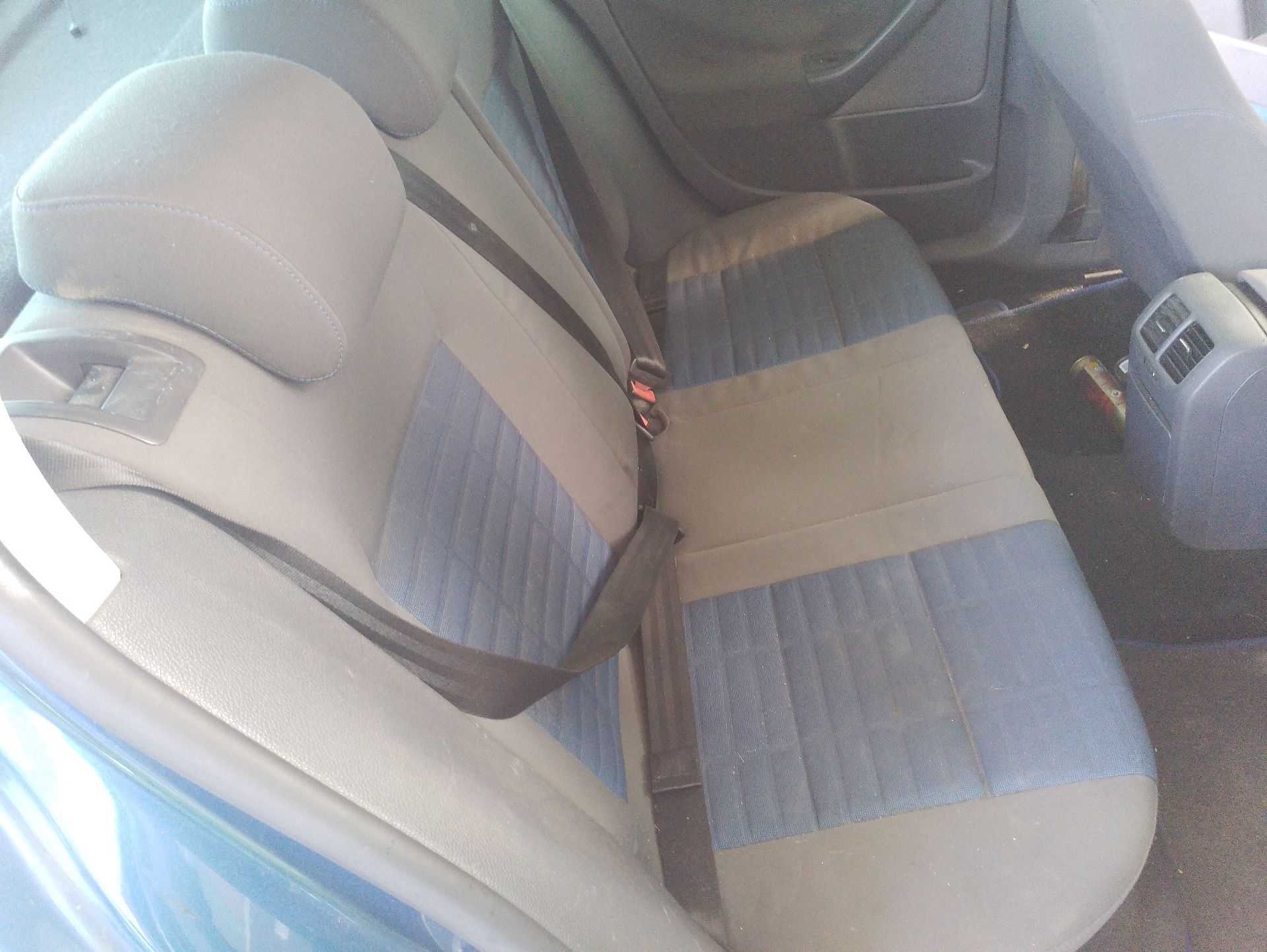 Recambio de asientos traseros para volkswagen golf v (1k1) 1.9 tdi referencia OEM IAM   