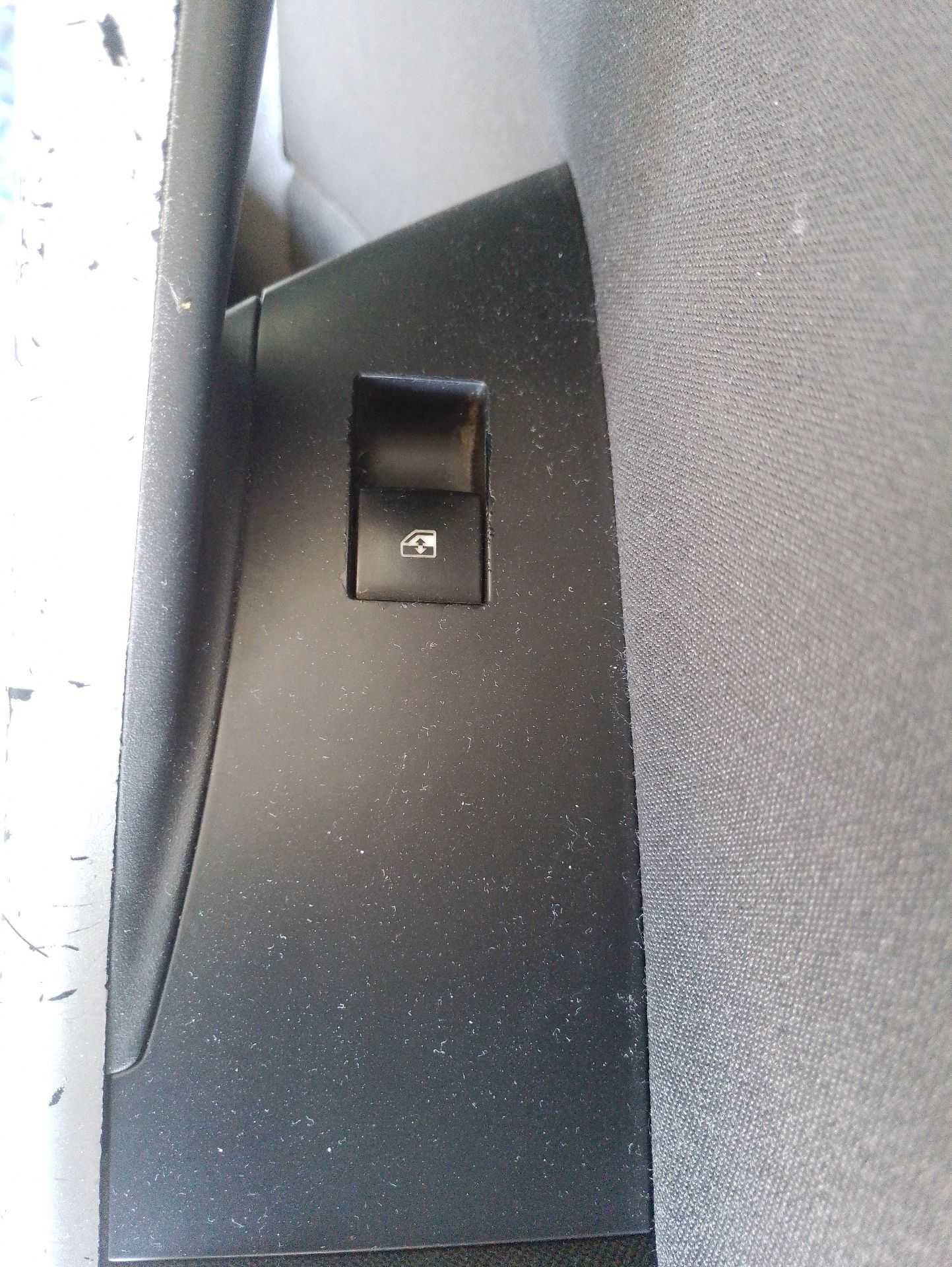 Recambio de mando elevalunas delantero derecho para opel astra j (p10) 1.7 cdti (68) referencia OEM IAM 13301886  