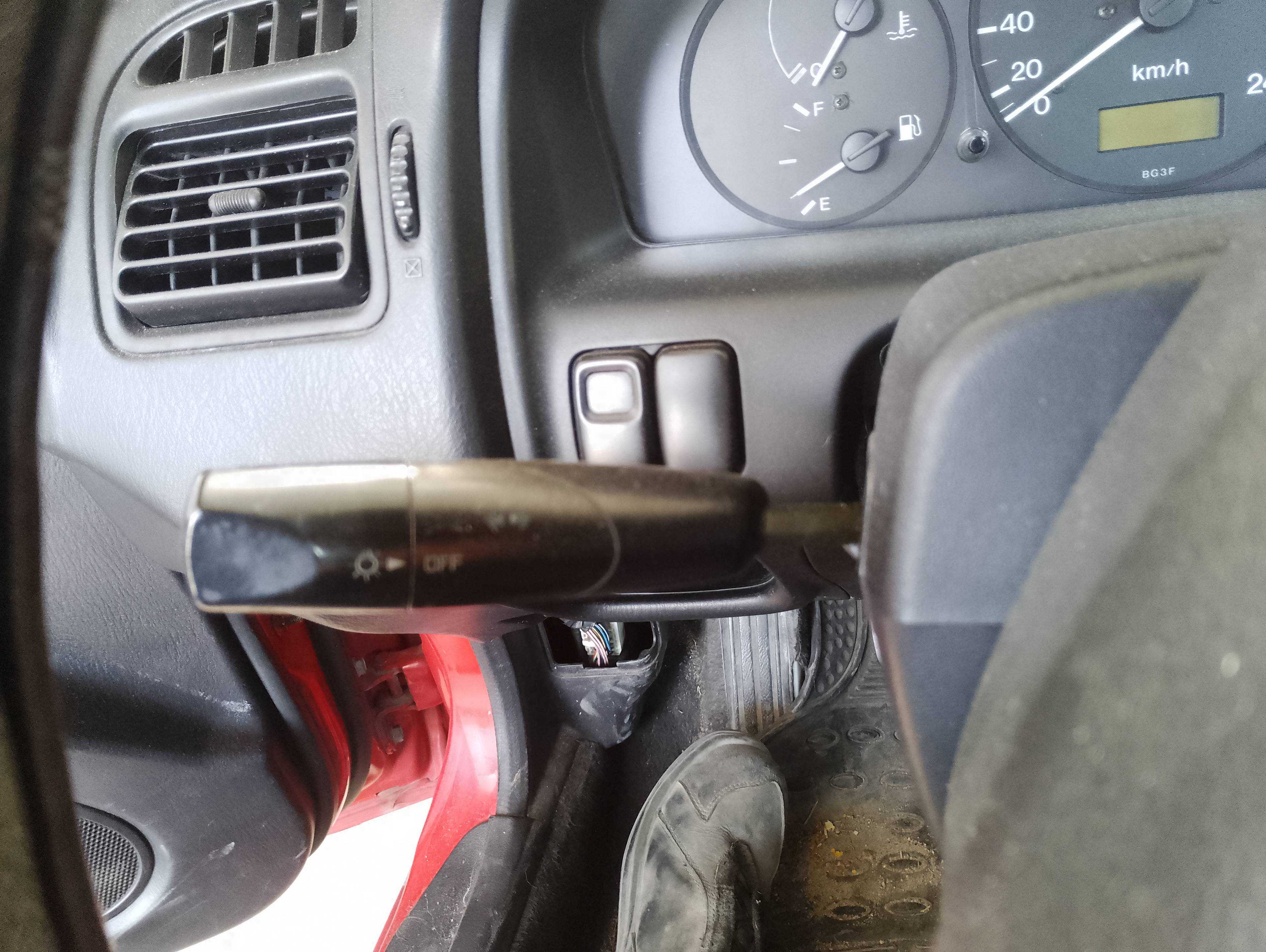 Recambio de mando intermitentes para mazda 323 berlina c/f/s (ba) 1.5 c referencia OEM IAM   