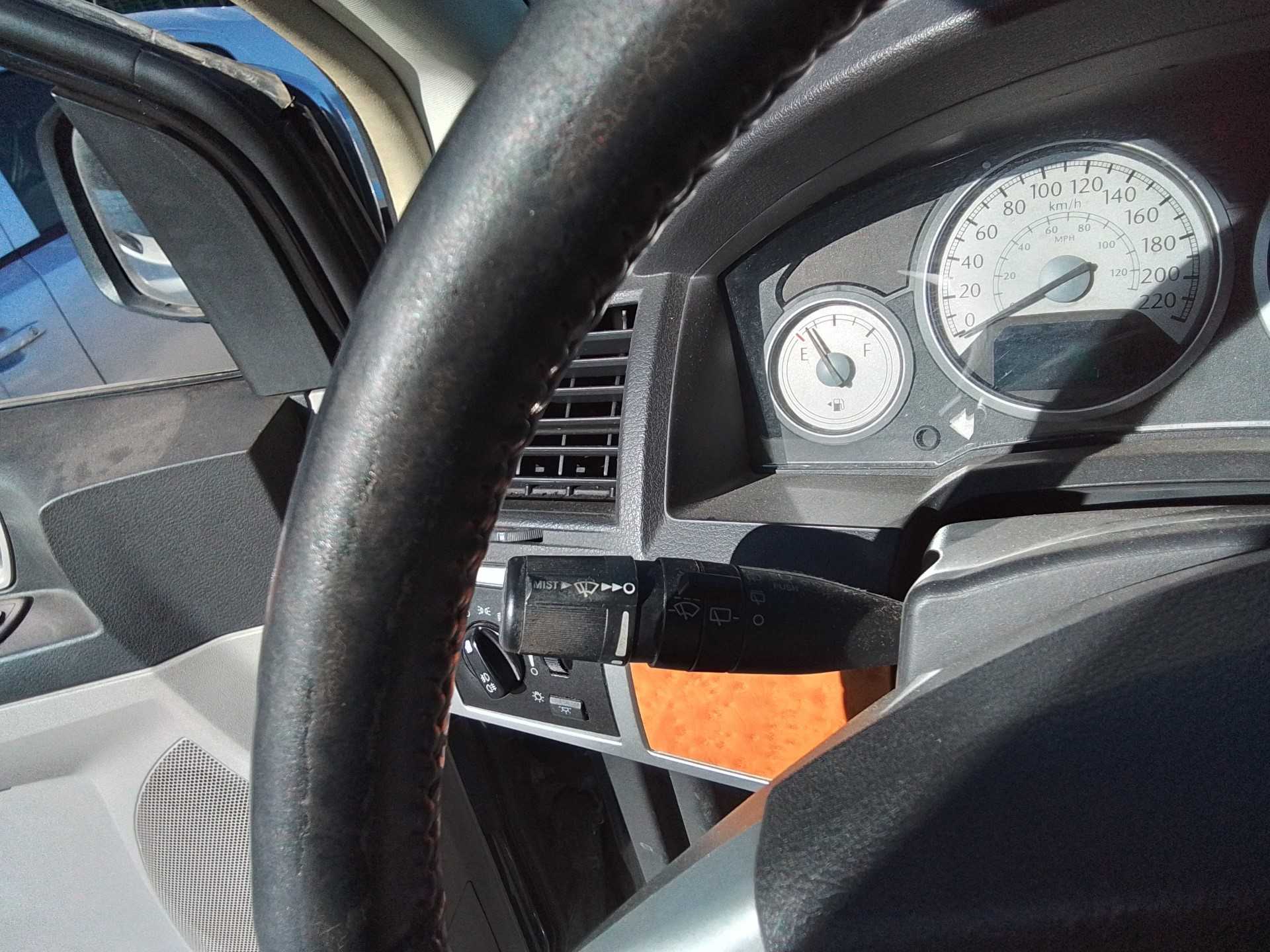 Recambio de mando limpia para chrysler grand voyager limited referencia OEM IAM   