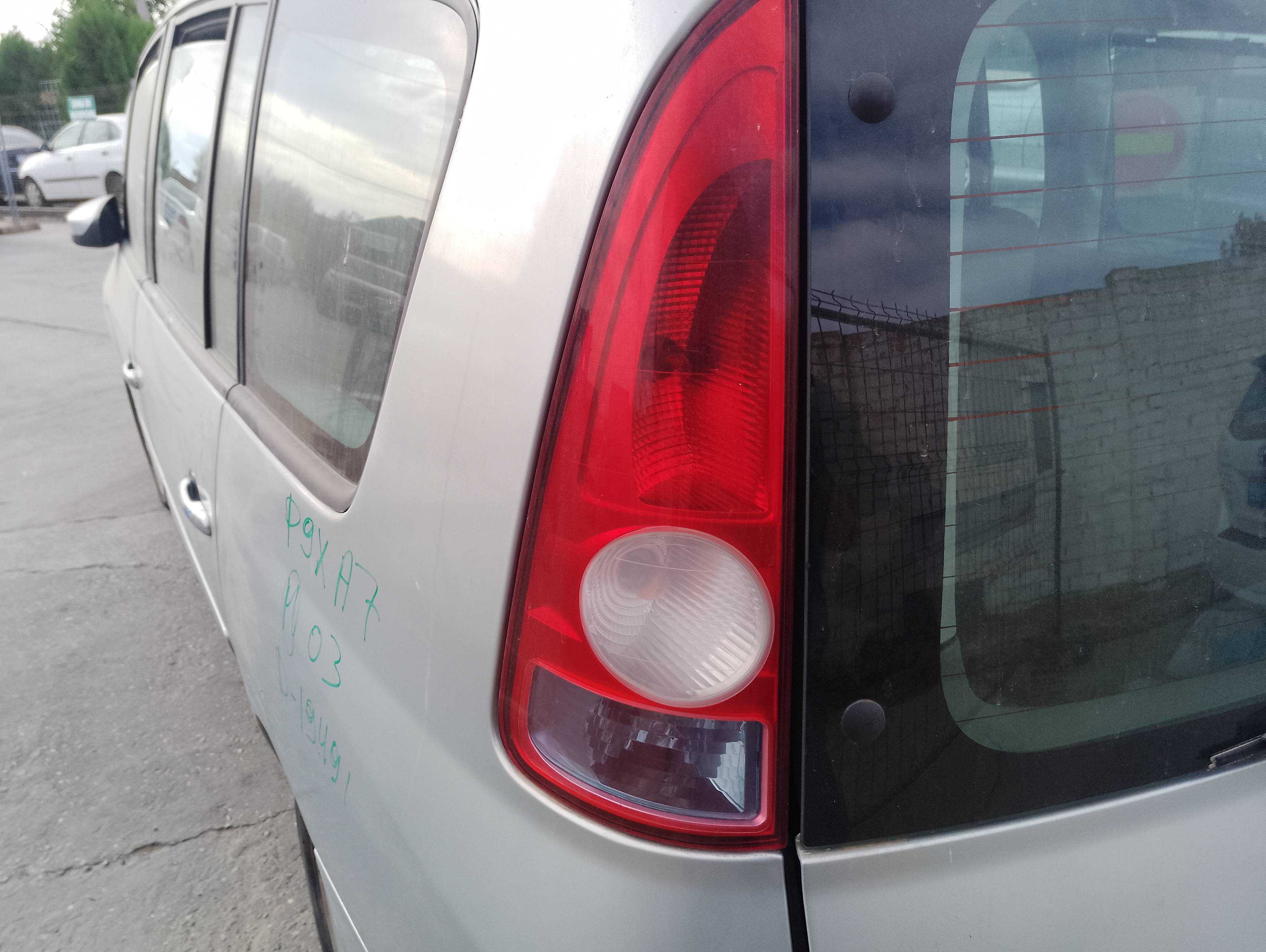 Recambio de piloto trasero izquierdo para renault espace iv (jk0) dynamique referencia OEM IAM   