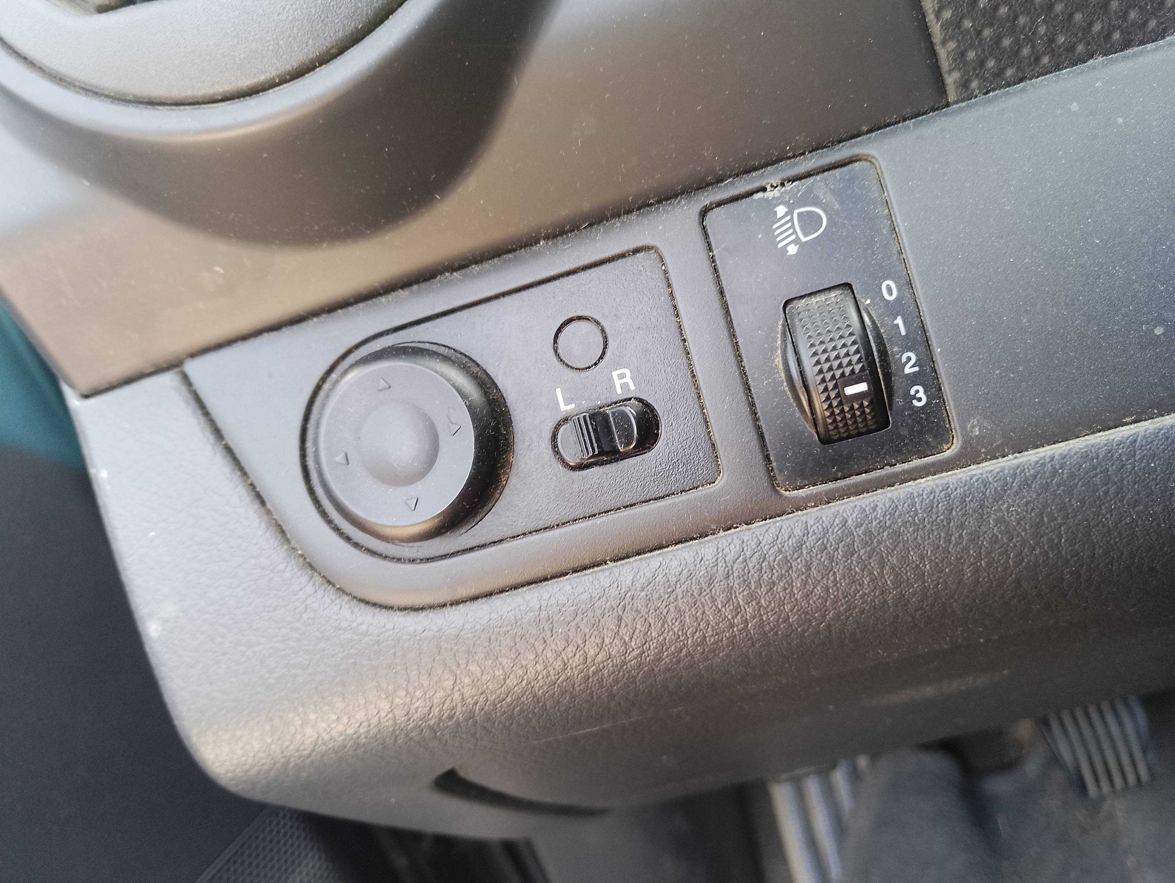 Recambio de mando retrovisor para chevrolet aveo referencia OEM IAM   