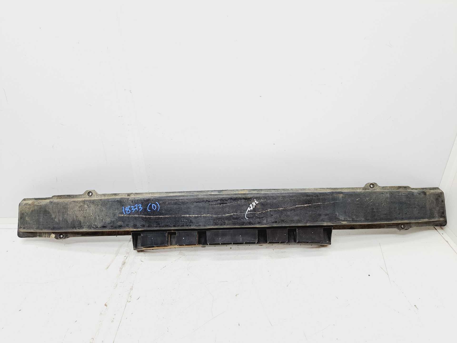 Recambio de refuerzo paragolpes delantero para kia carnival ii 2.9 cdri ex referencia OEM IAM   
