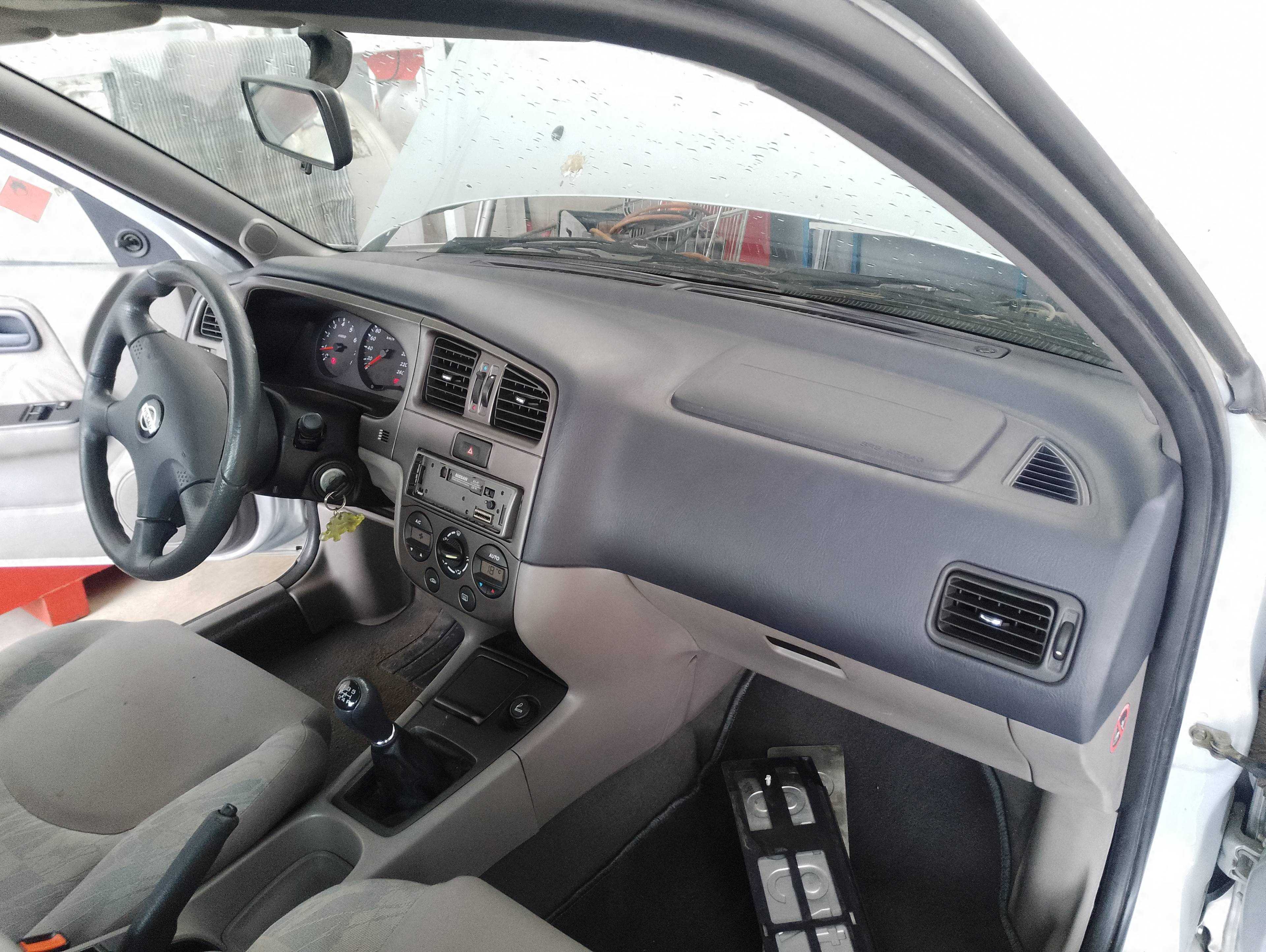Recambio de salpicadero para nissan primera berlina (p11) básico referencia OEM IAM   