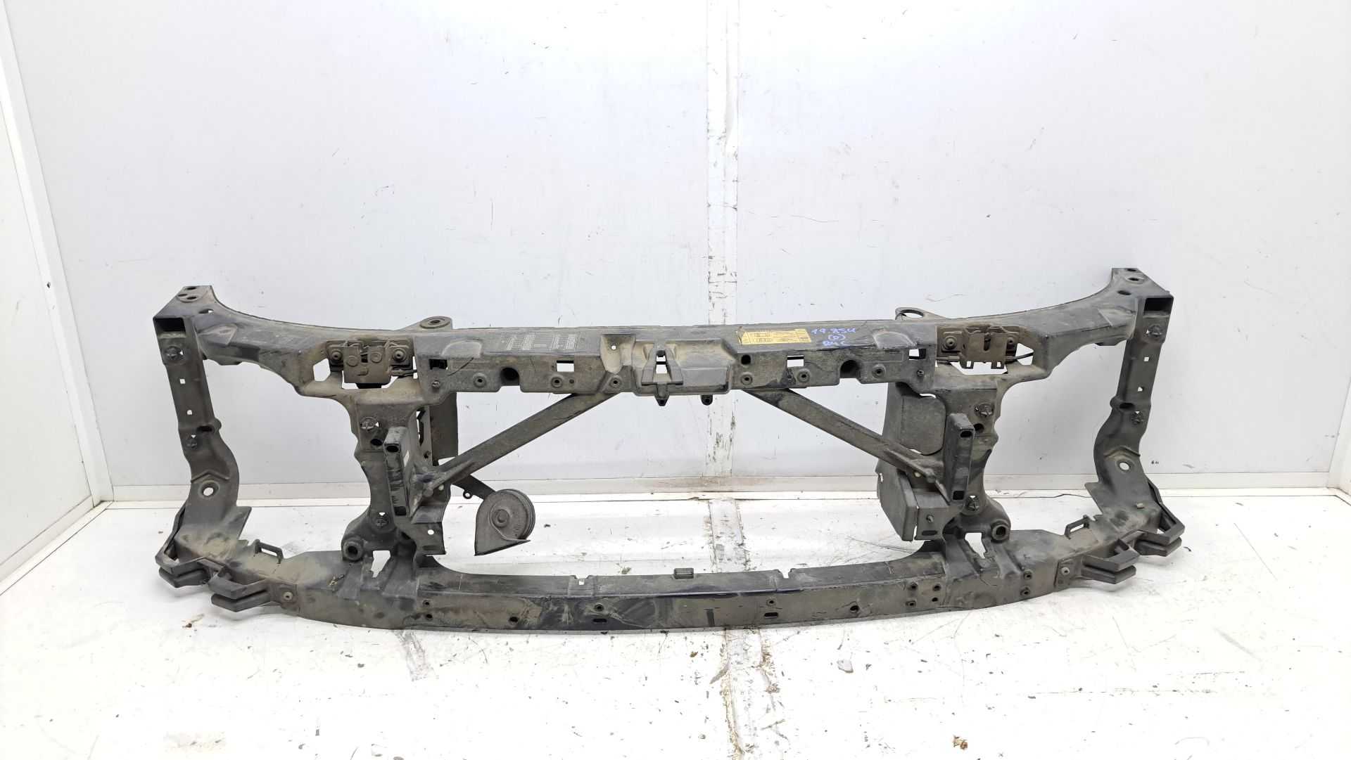 Recambio de panel frontal para land rover discovery v6 td edition 60 yrs referencia OEM IAM   