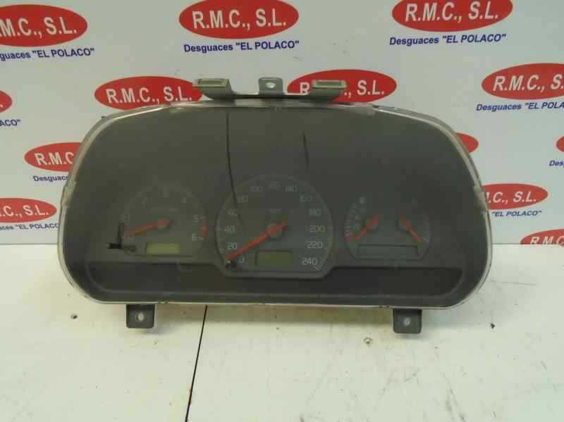 Recambio de reloj cuenta kilometros para volvo s40 berlina 1.9 d referencia OEM IAM 30857569  