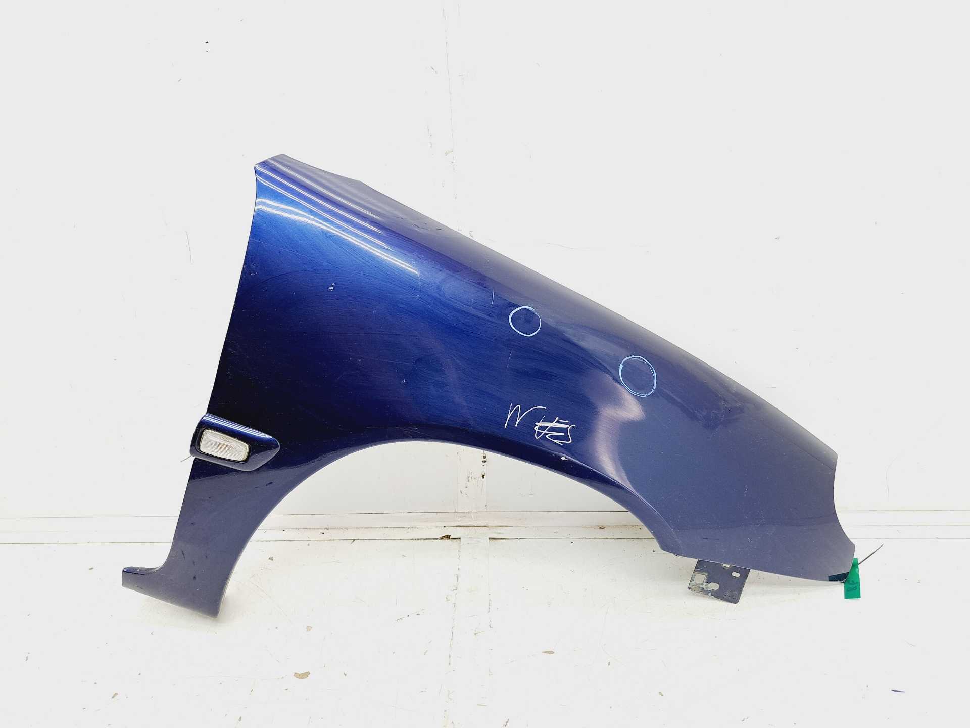Recambio de aleta delantera derecha para citroën saxo 1.5 d x referencia OEM IAM  7841J0 