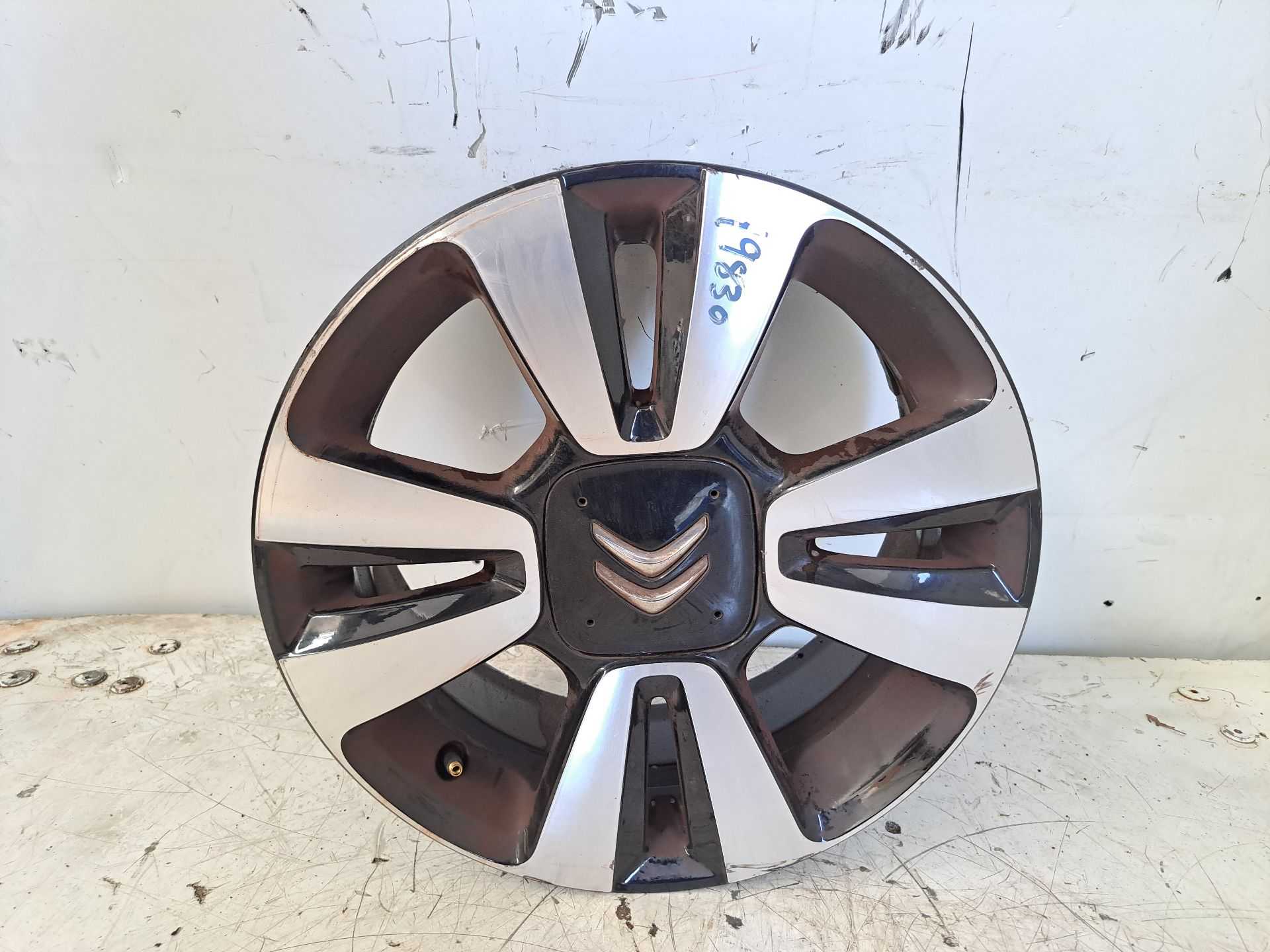 Recambio de llanta para citroën c3 c-series referencia OEM IAM r16 9813075077 