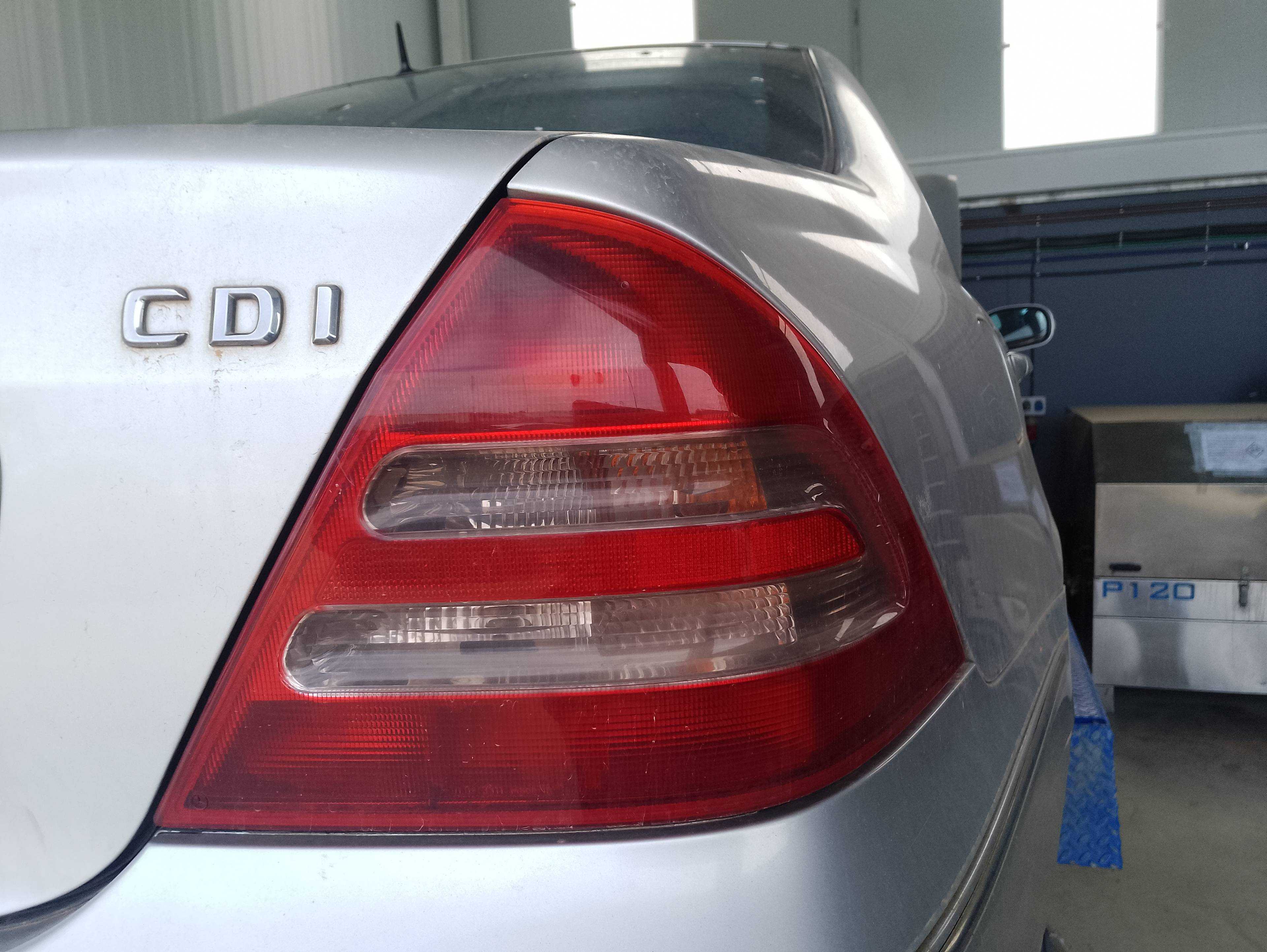 Recambio de piloto trasero derecho para mercedes-benz clase c (w203) berlina 270 cdi (203.016) referencia OEM IAM   