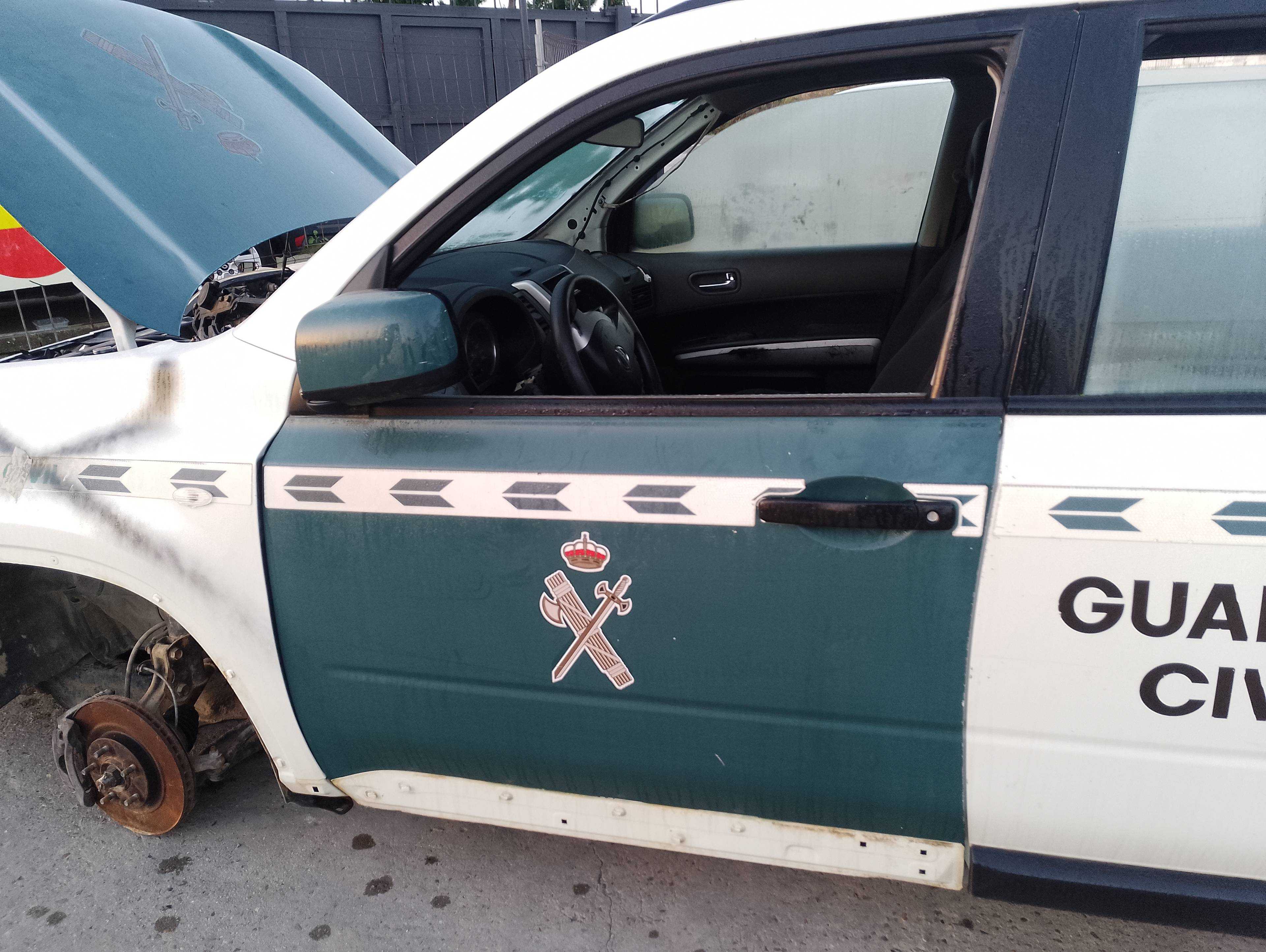 Recambio de puerta delantera izquierda para nissan x-trail (t30) referencia OEM IAM   