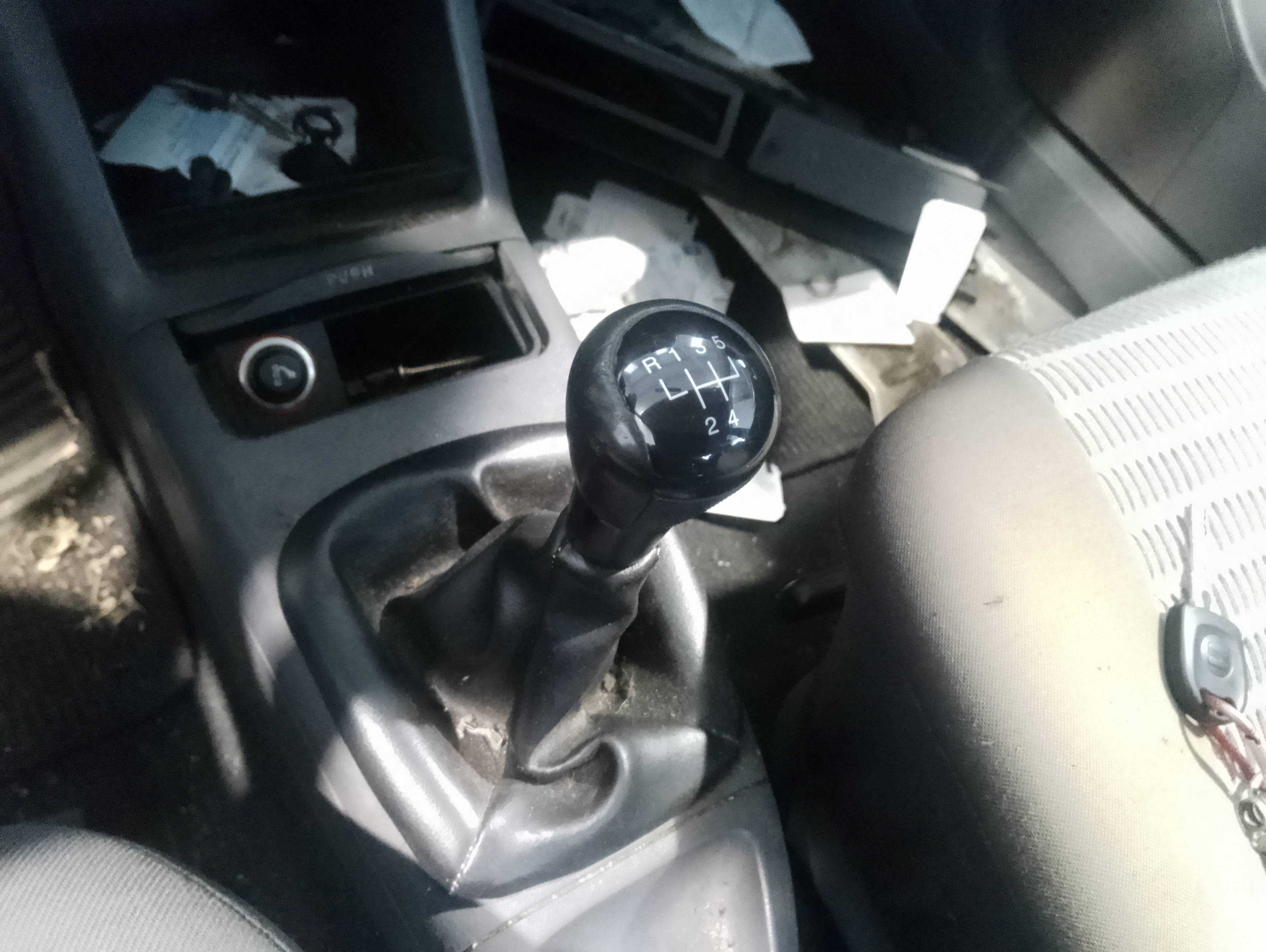 Recambio de palanca cambio para seat cordoba berlina (6k2) sport referencia OEM IAM   