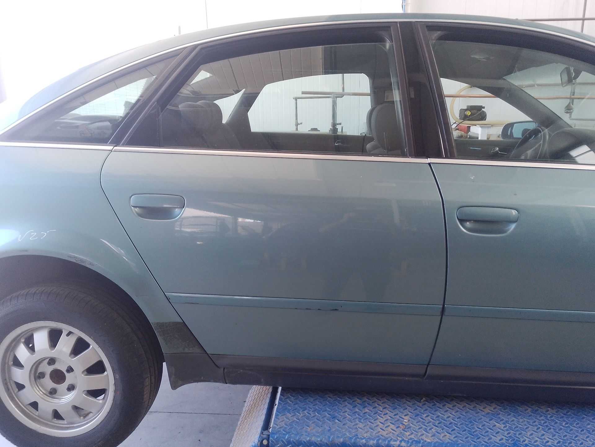 Recambio de puerta trasera derecha para audi a6 c5 (4b2, 4b4) 2.5 tdi referencia OEM IAM 4B0833052  