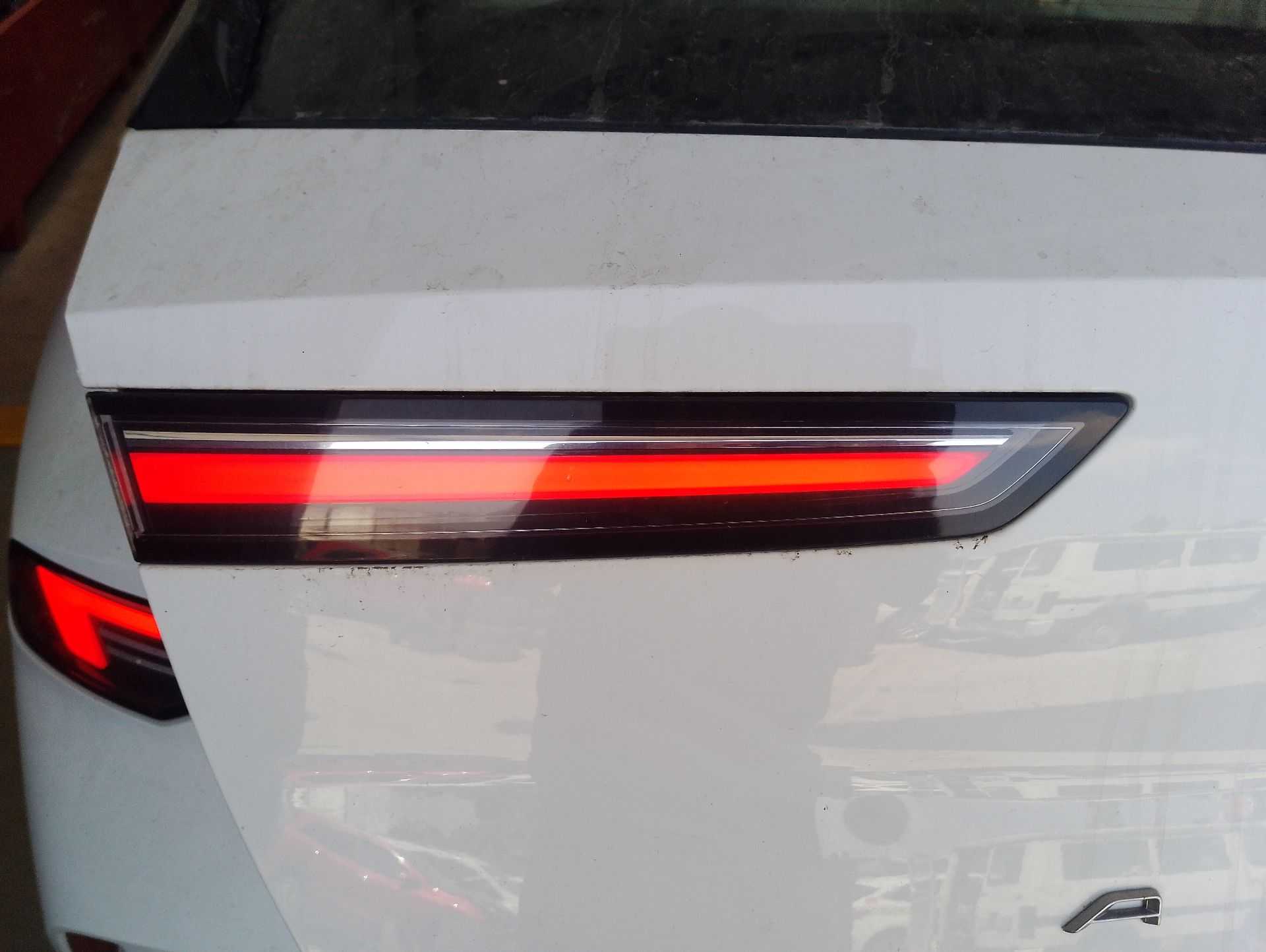 Recambio de piloto porton trasero izquierdo para opel astra l (ov5) 1.2 (fphnsl, fphnsr) referencia OEM IAM   