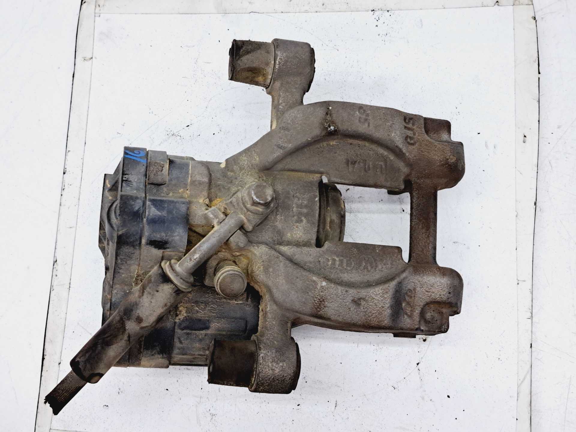 Recambio de pinza de freno trasera derecha para volkswagen passat variant (3g5) advance bmt referencia OEM IAM 3Q0615406  
