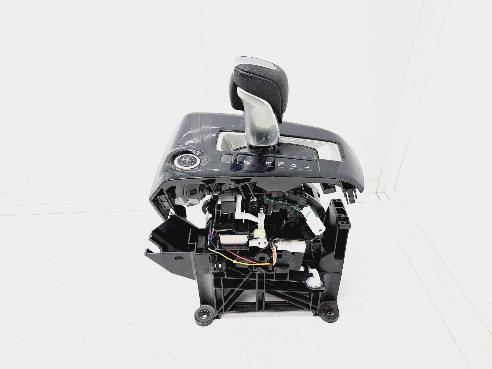 Recambio de palanca cambio para nissan micra v (k14) acenta referencia OEM IAM   