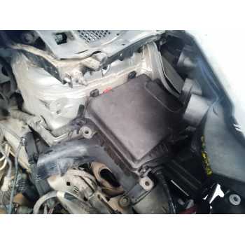 CAJA RELES / FUSIBLES 