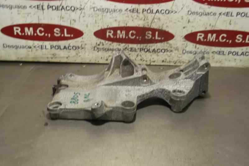 Recambio de soporte alternador para volkswagen golf v berlina (1k1) 1.9 tdi referencia OEM IAM 03G903143A  