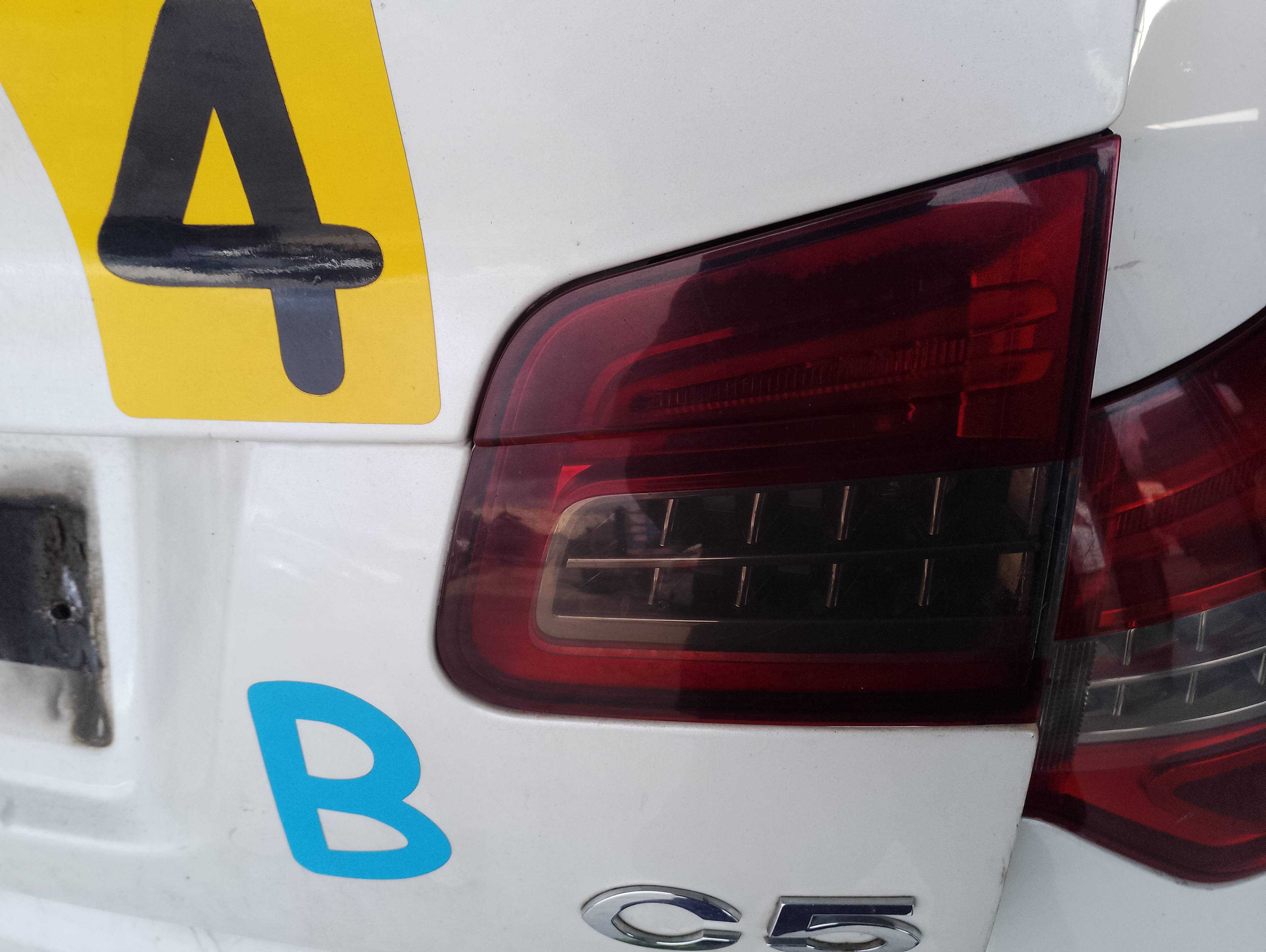 Recambio de piloto porton trasero derecho para citroën c5 berlina business referencia OEM IAM   