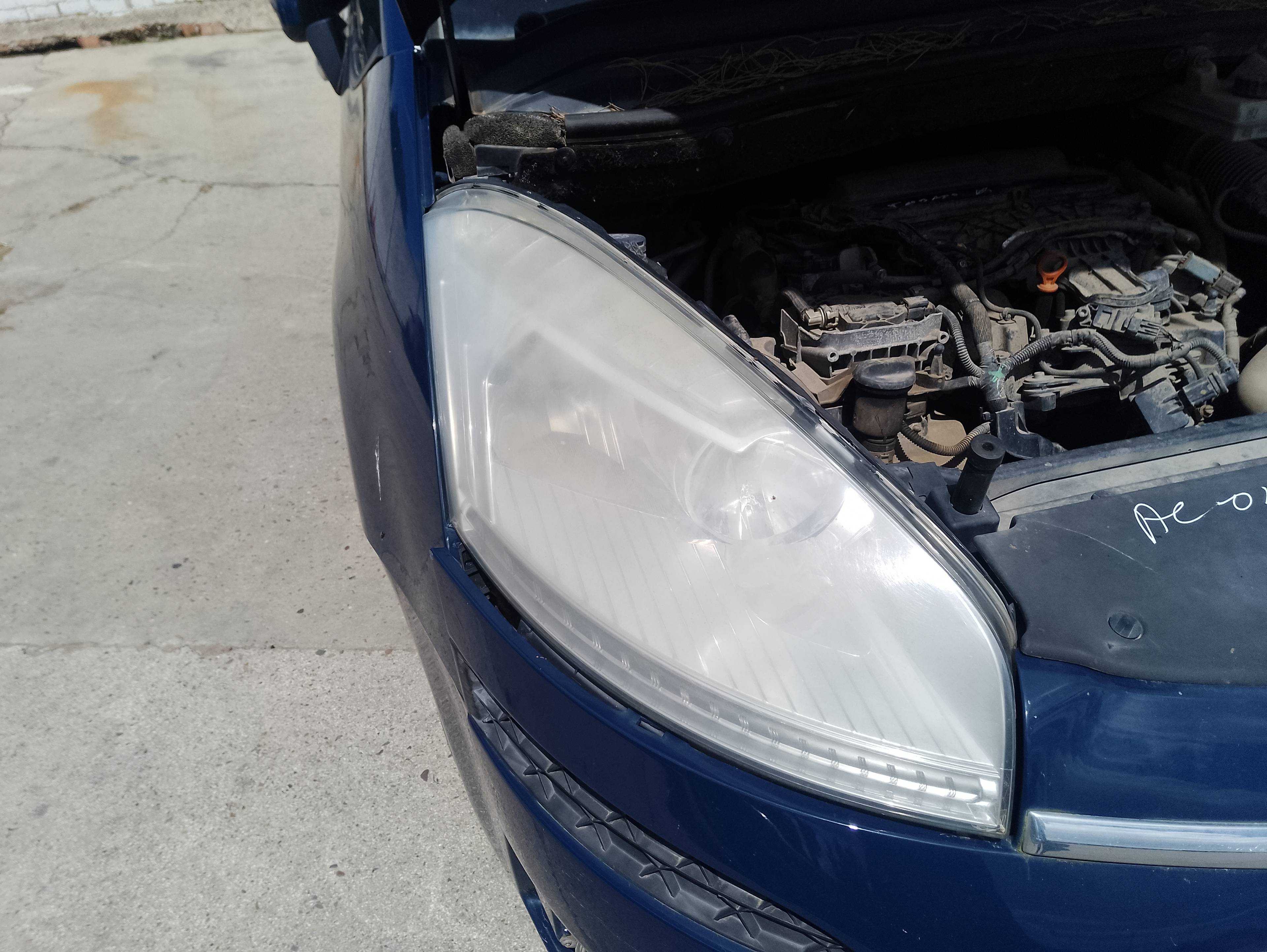 Recambio de faro derecho para citroën c4 picasso exclusive referencia OEM IAM   
