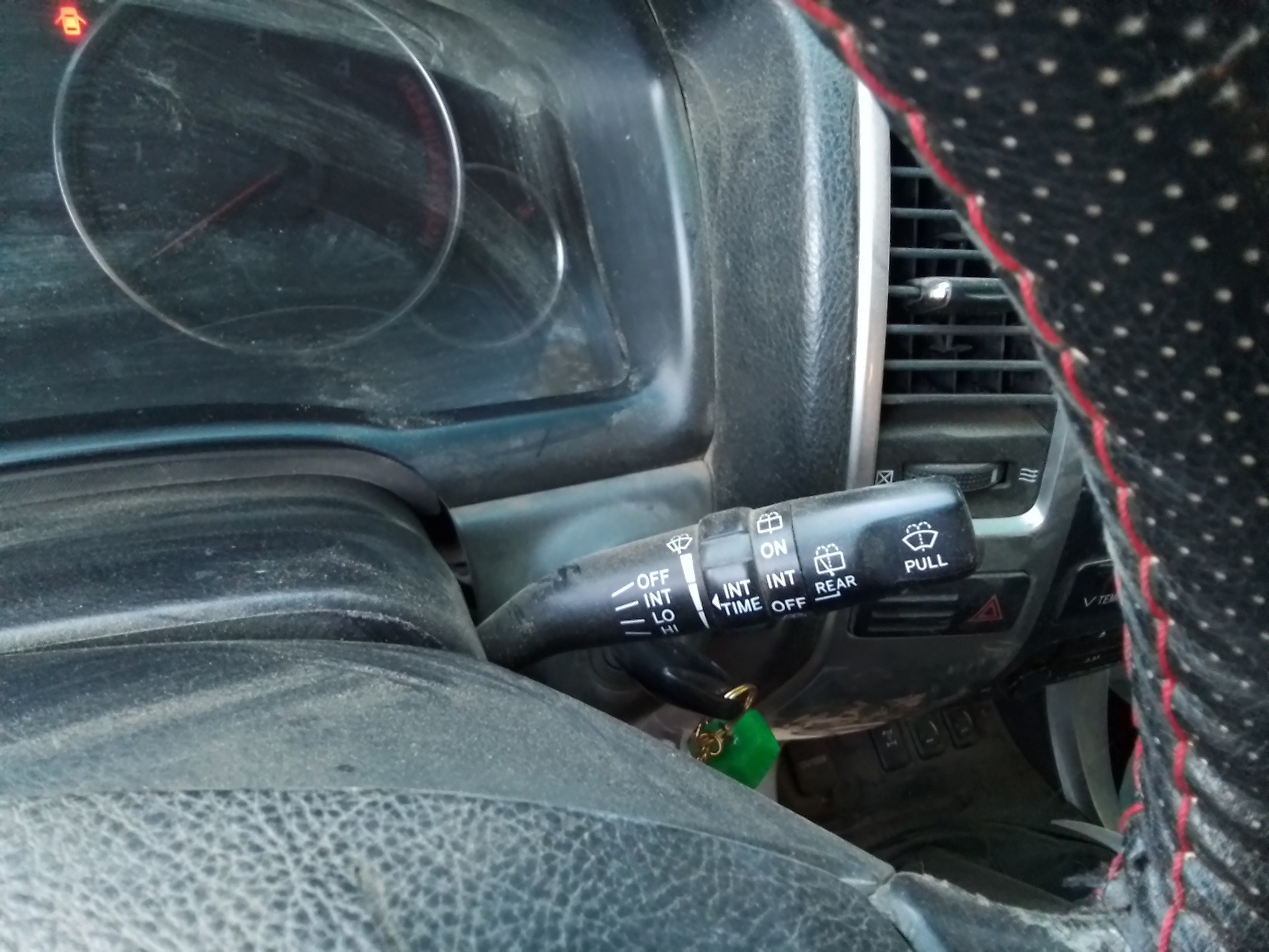Recambio de mando limpia para toyota land cruiser (j12) 3.0 d-4d gx referencia OEM IAM   