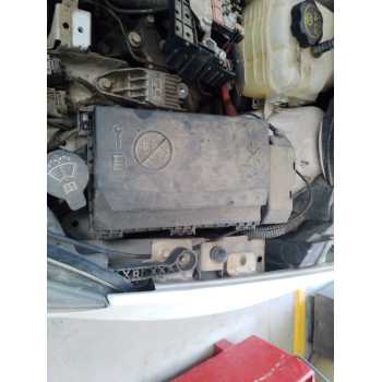 CAJA FUSIBLES DELANTERA 13302306 