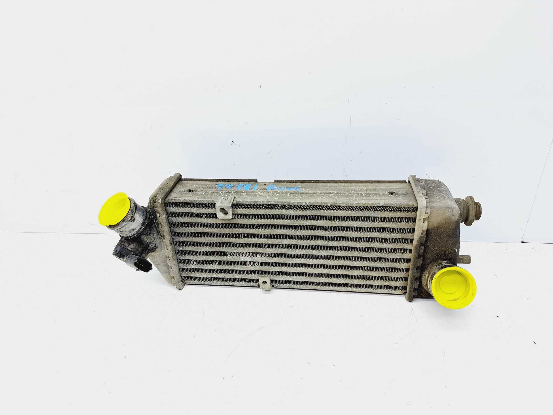 Recambio de intercooler para hyundai accent (mc) gl referencia OEM IAM 282712A401  