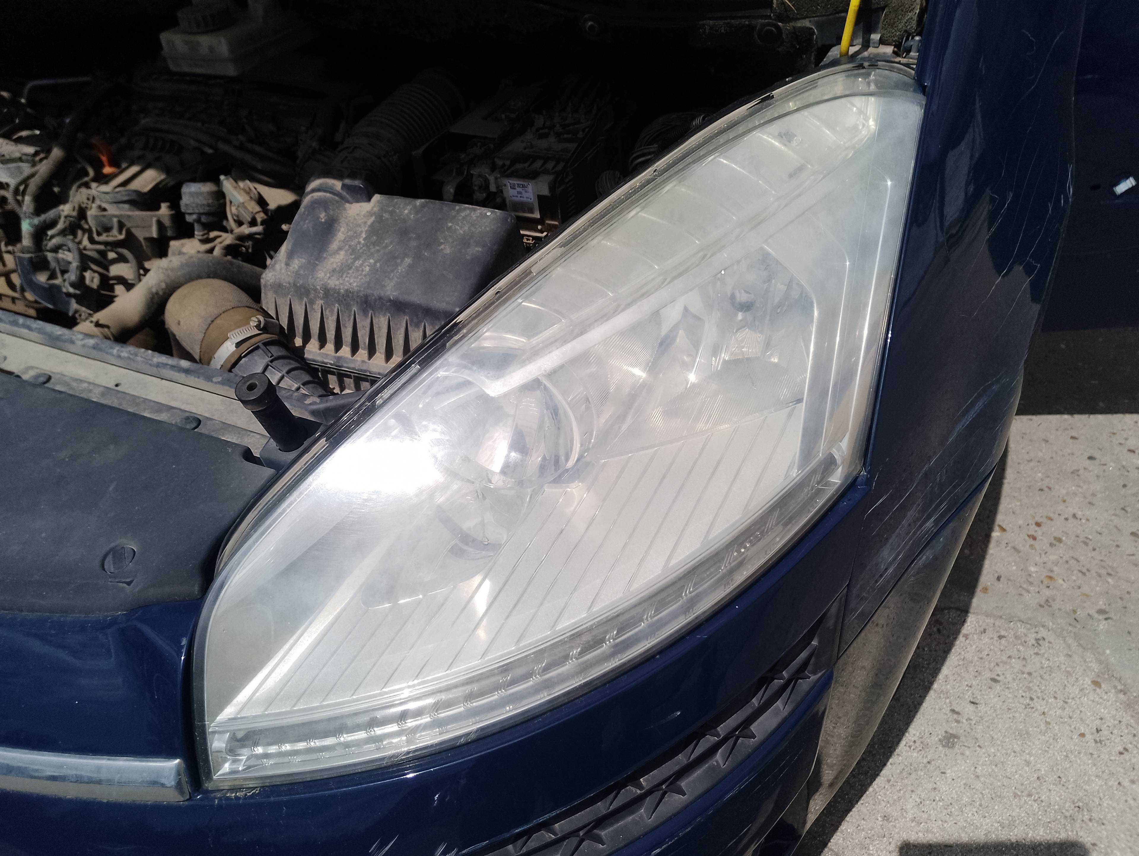 Recambio de faro izquierdo para citroën c4 picasso exclusive referencia OEM IAM   