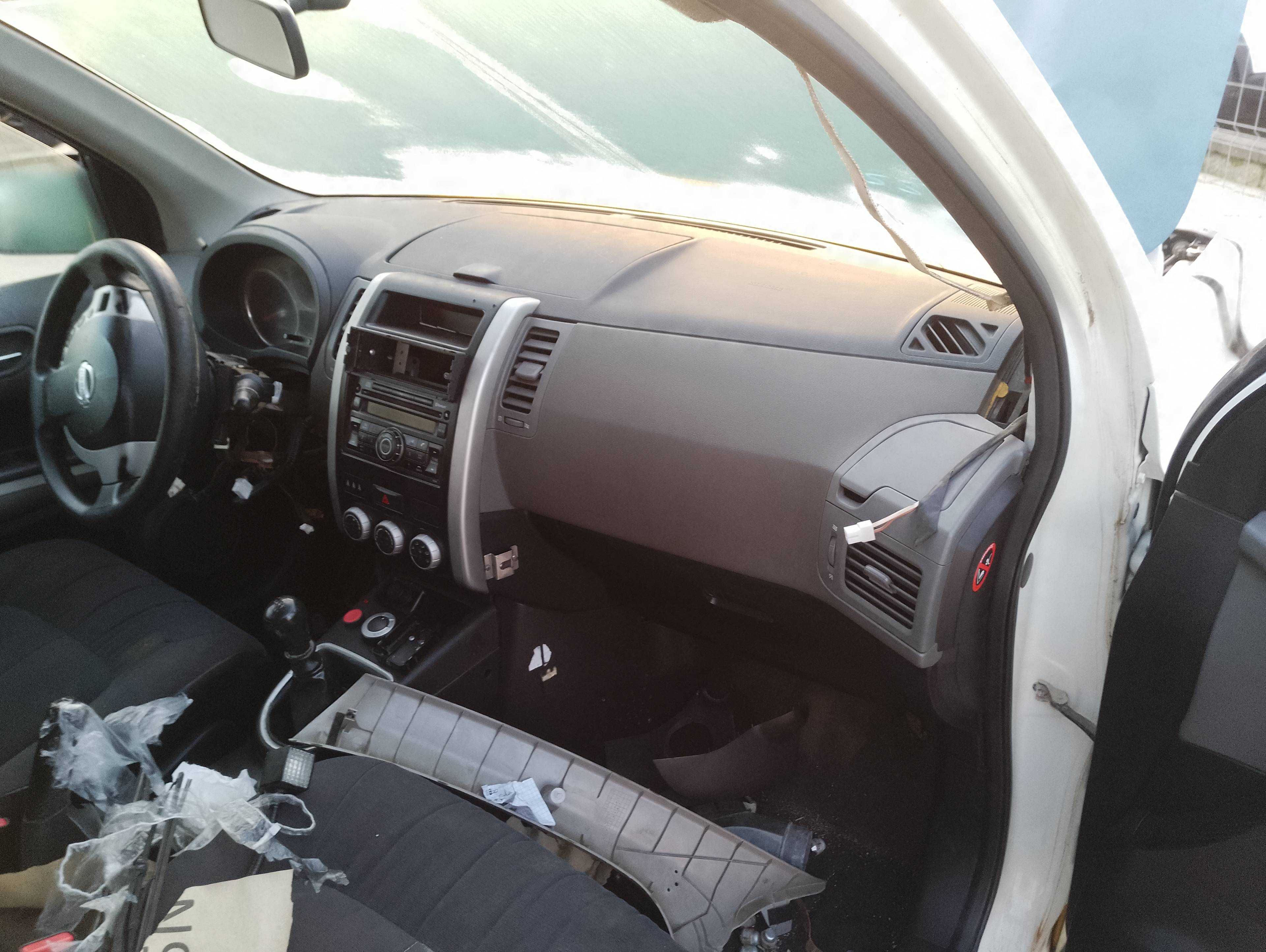 Recambio de salpicadero para nissan x-trail (t30) referencia OEM IAM   