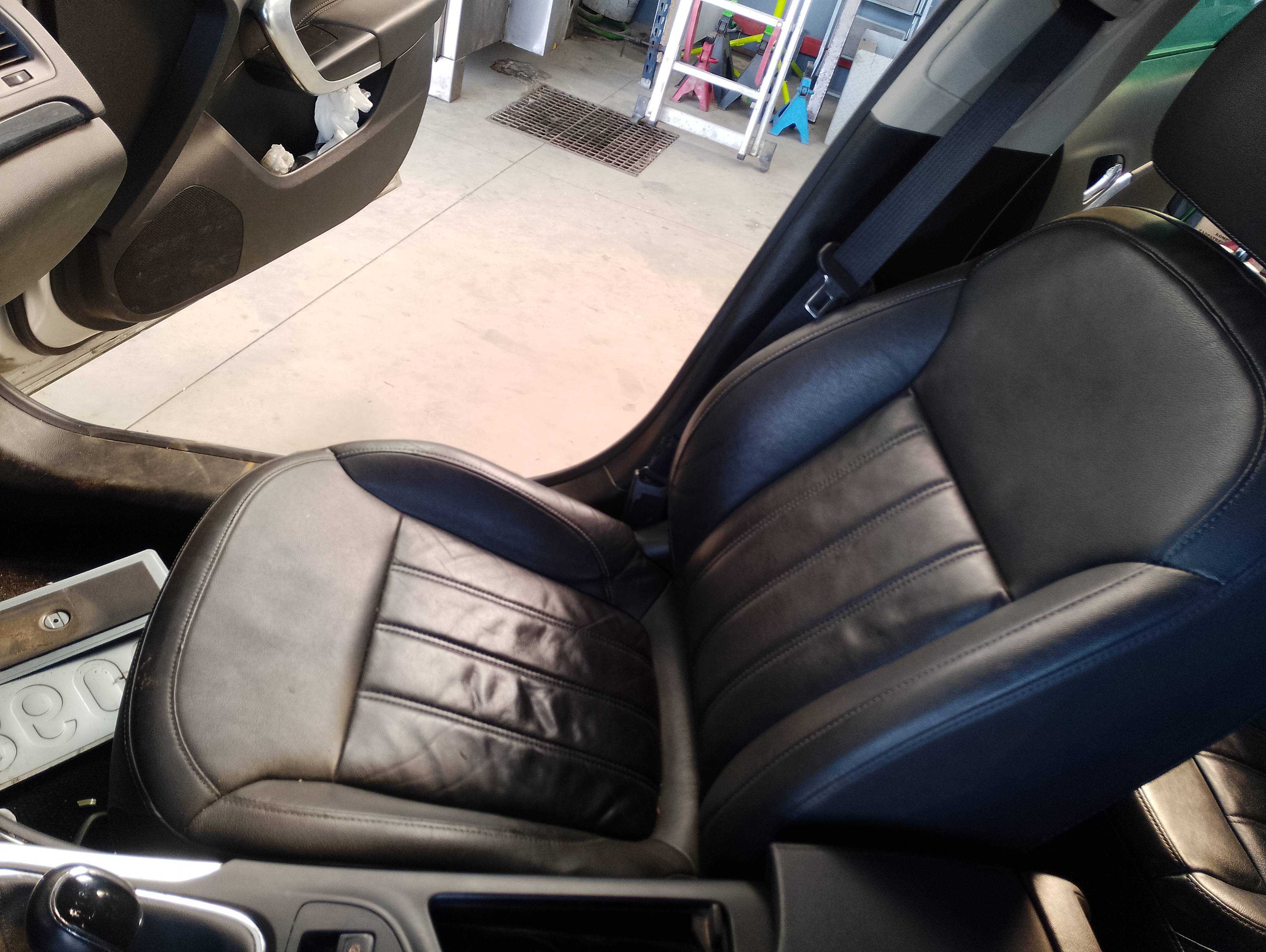 Recambio de asiento delantero derecho para opel insignia sports tourer cosmo referencia OEM IAM   