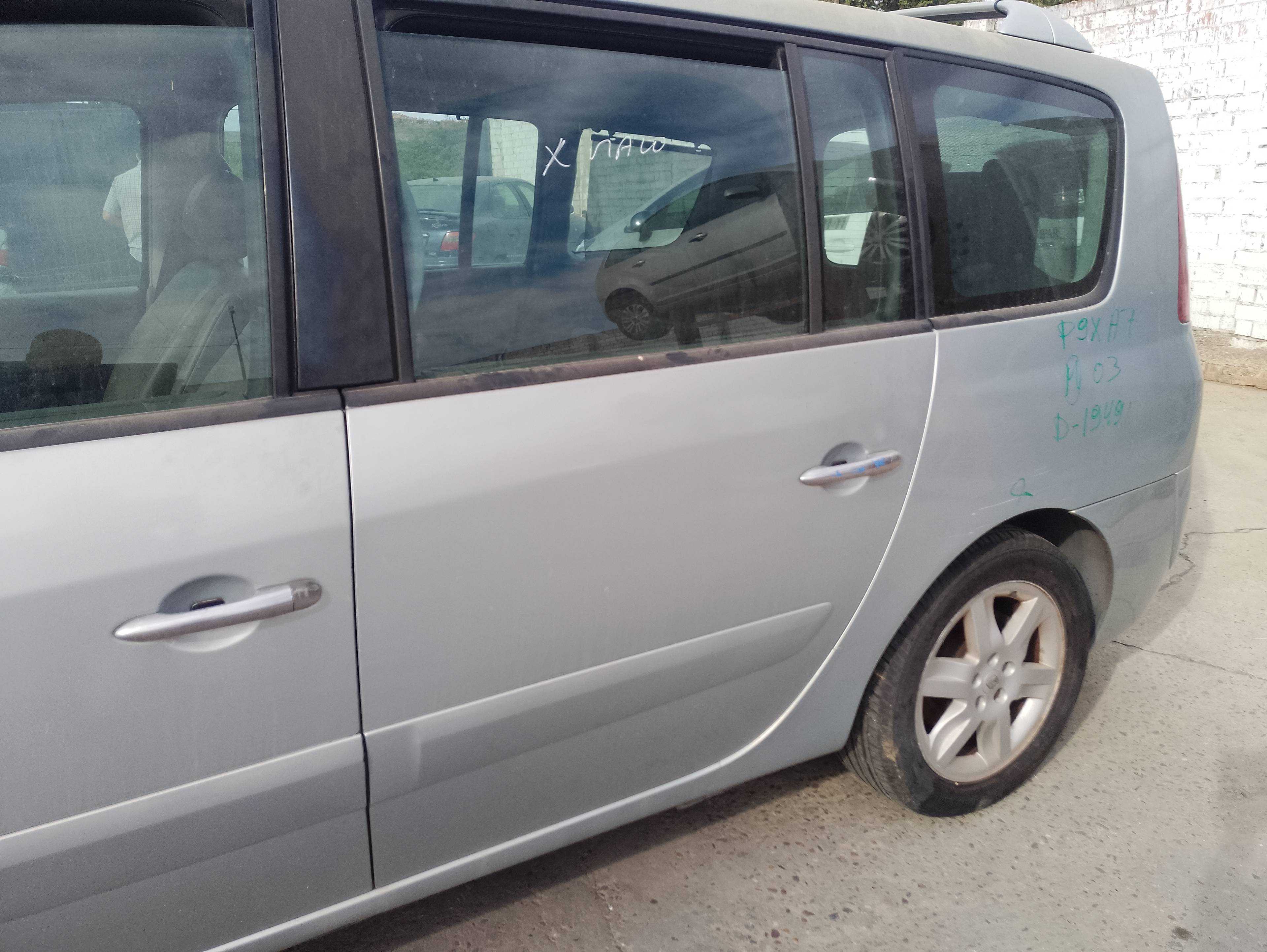 Recambio de puerta trasera izquierda para renault espace iv (jk0) dynamique referencia OEM IAM   