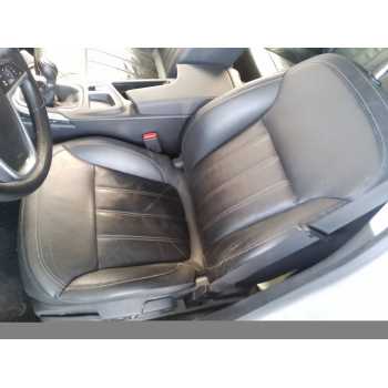 ASIENTO DELANTERO IZQUIERDO 