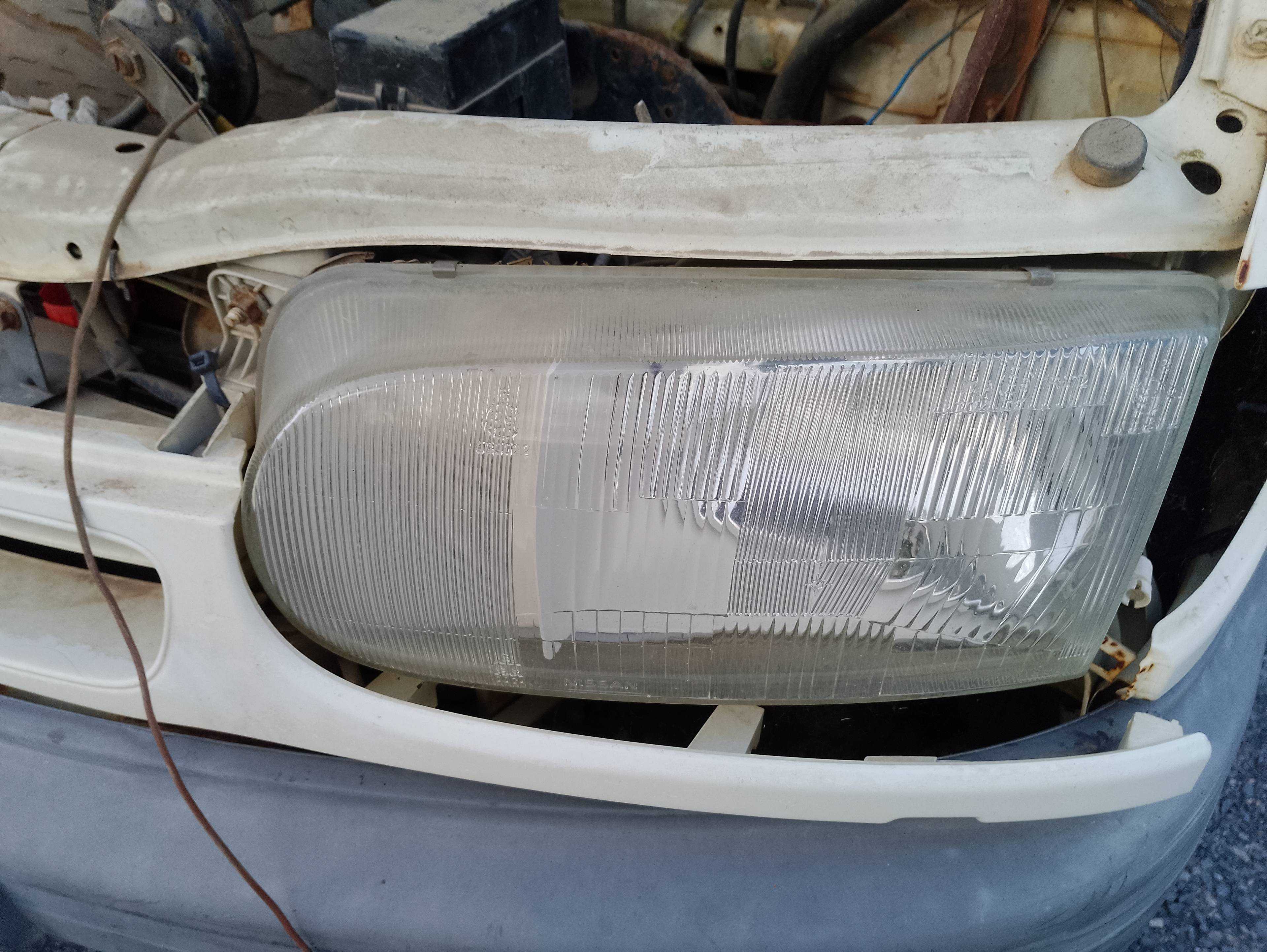 Recambio de faro izquierdo para nissan vanette cargo (hc23) 2.3 diesel referencia OEM IAM   