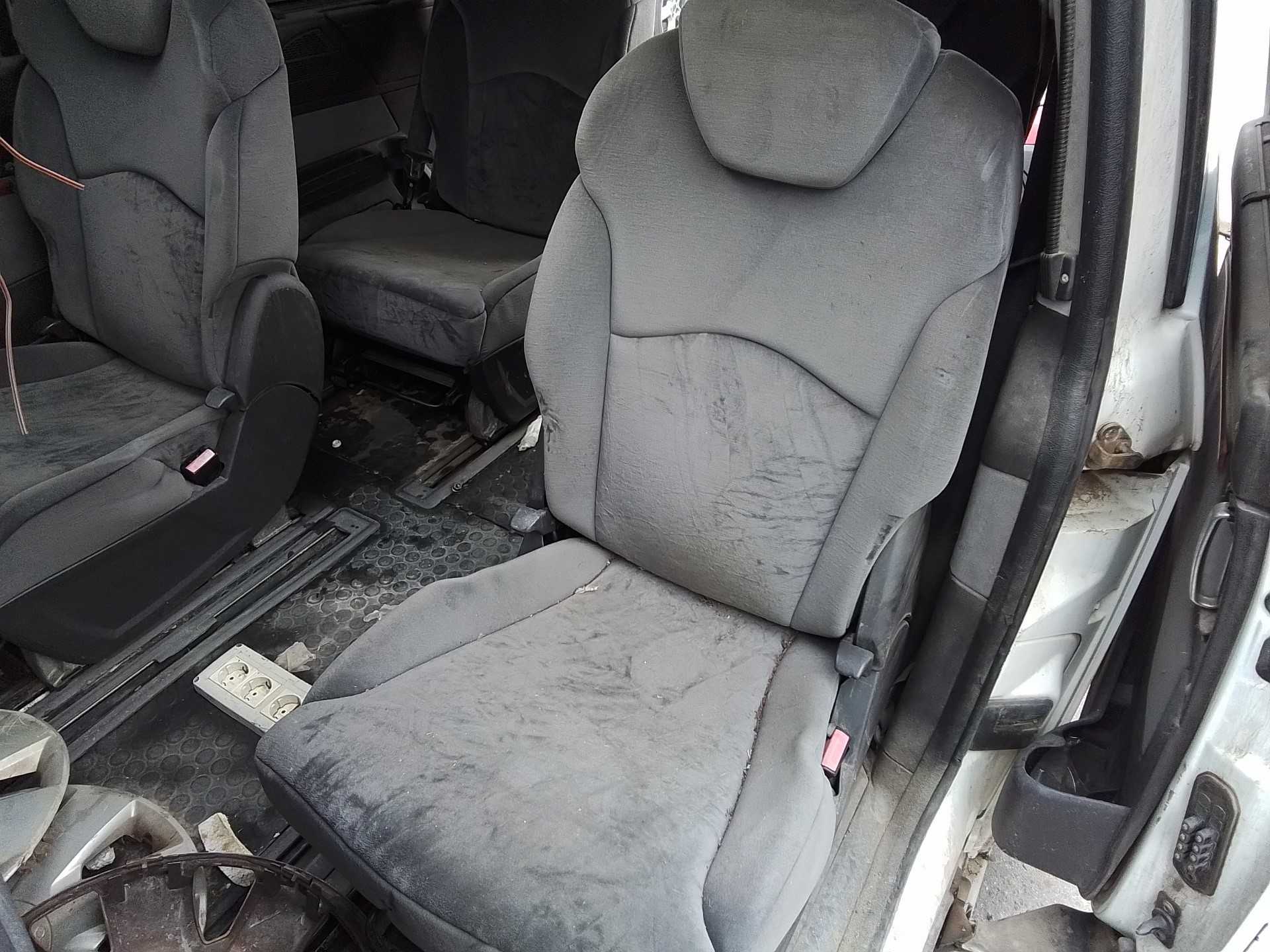 Recambio de asientos trasero izquierdo para citroën c8 2.0 hdi x referencia OEM IAM   