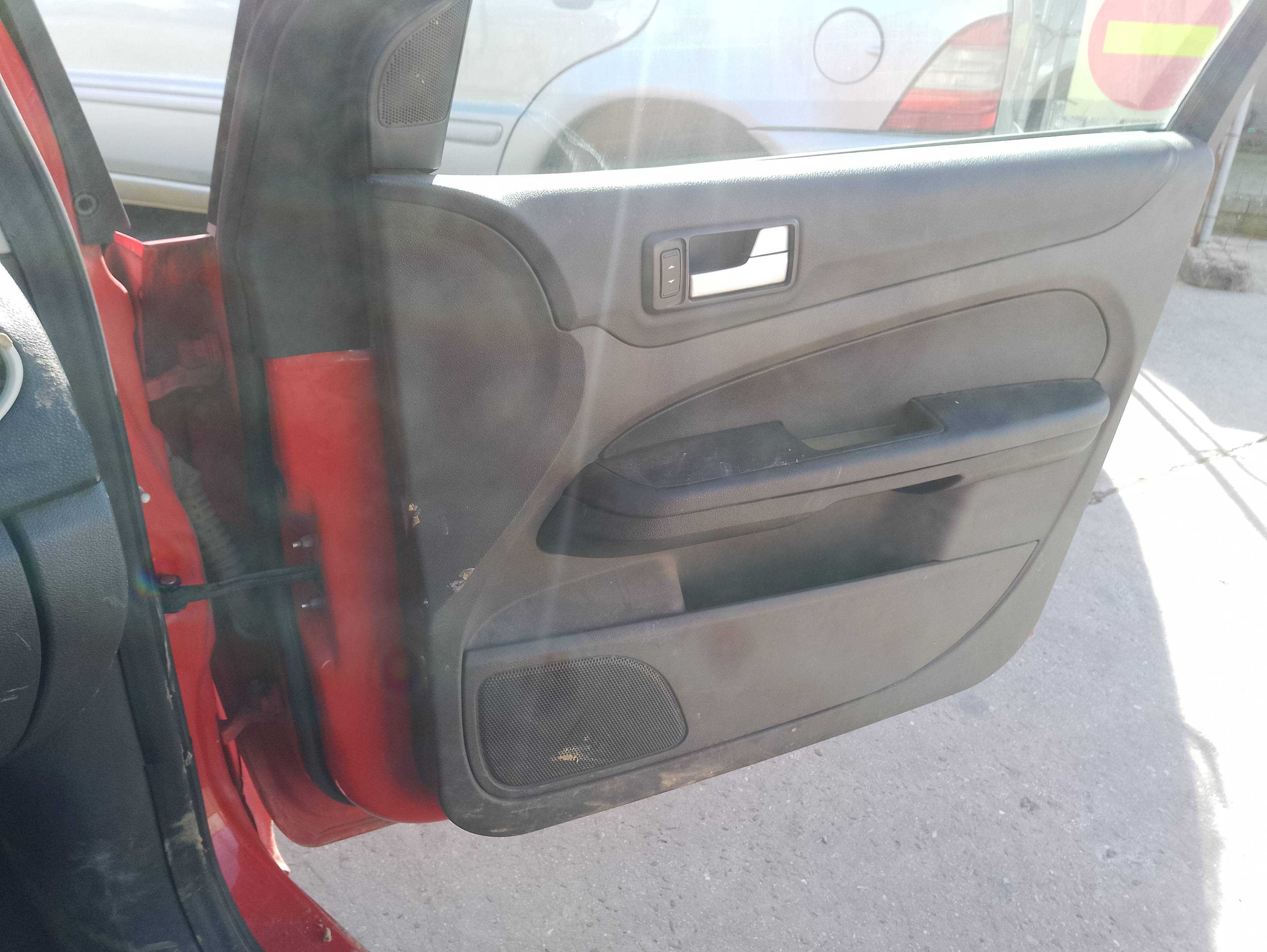 Recambio de guarnecido puerta delantera derecha para ford focus berlina (cap) ambiente (d) referencia OEM IAM   