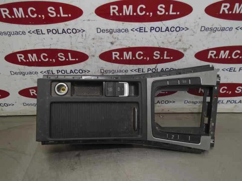 Recambio de consola central para volkswagen golf vii lim. (5g1) 1.6 tdi dpf referencia OEM IAM   