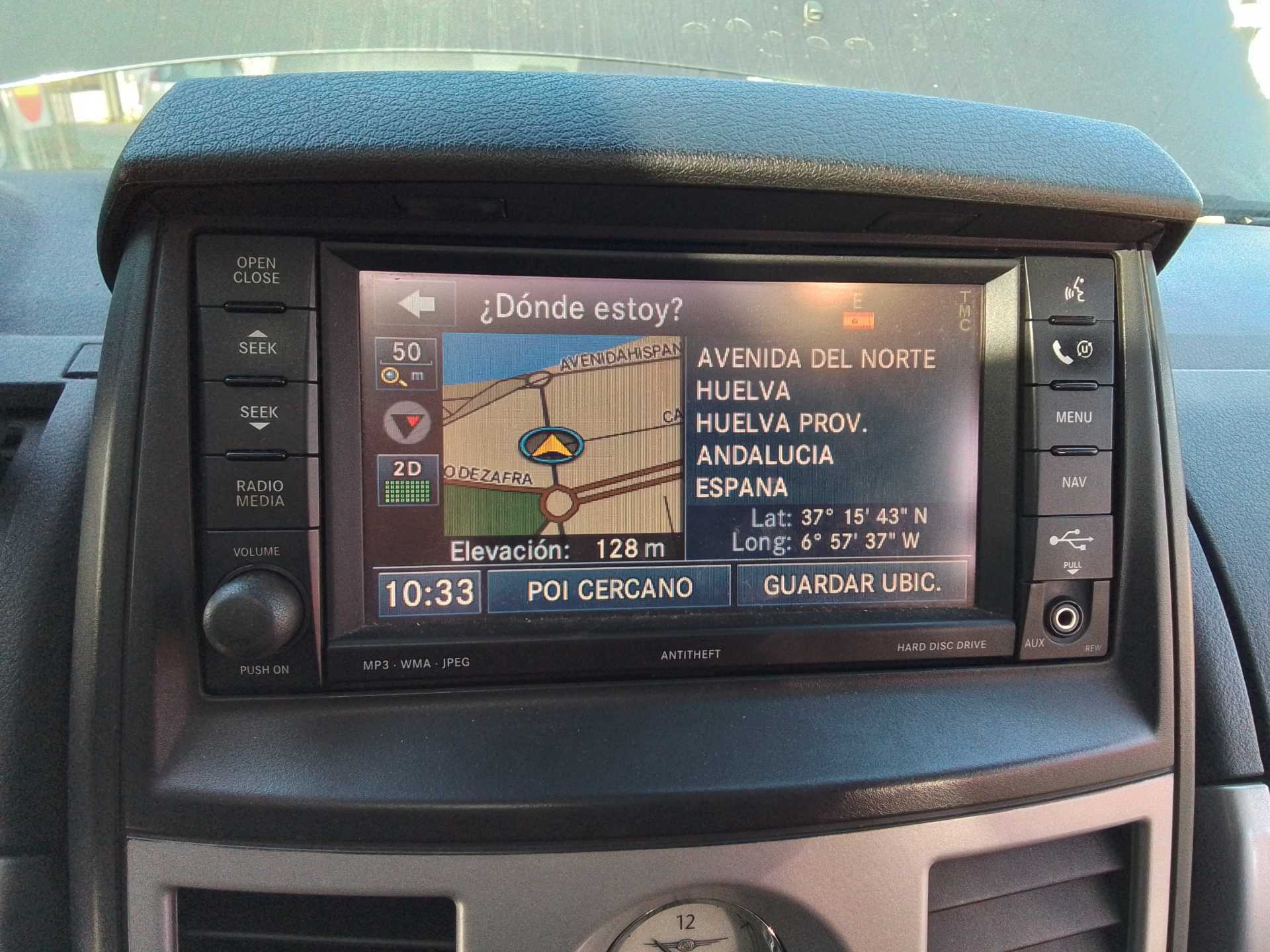 Recambio de pantalla multifuncion para chrysler grand voyager limited referencia OEM IAM   