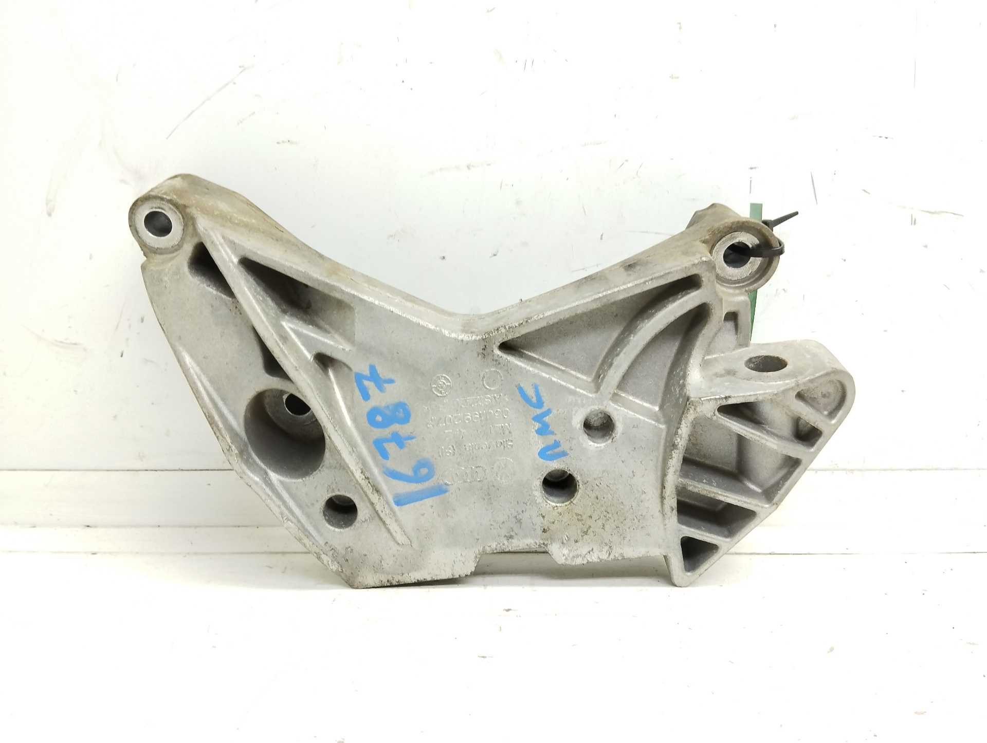 Recambio de soporte motor derecho para volkswagen golf vii lim. 2.0 tsi referencia OEM IAM 06J199207P  