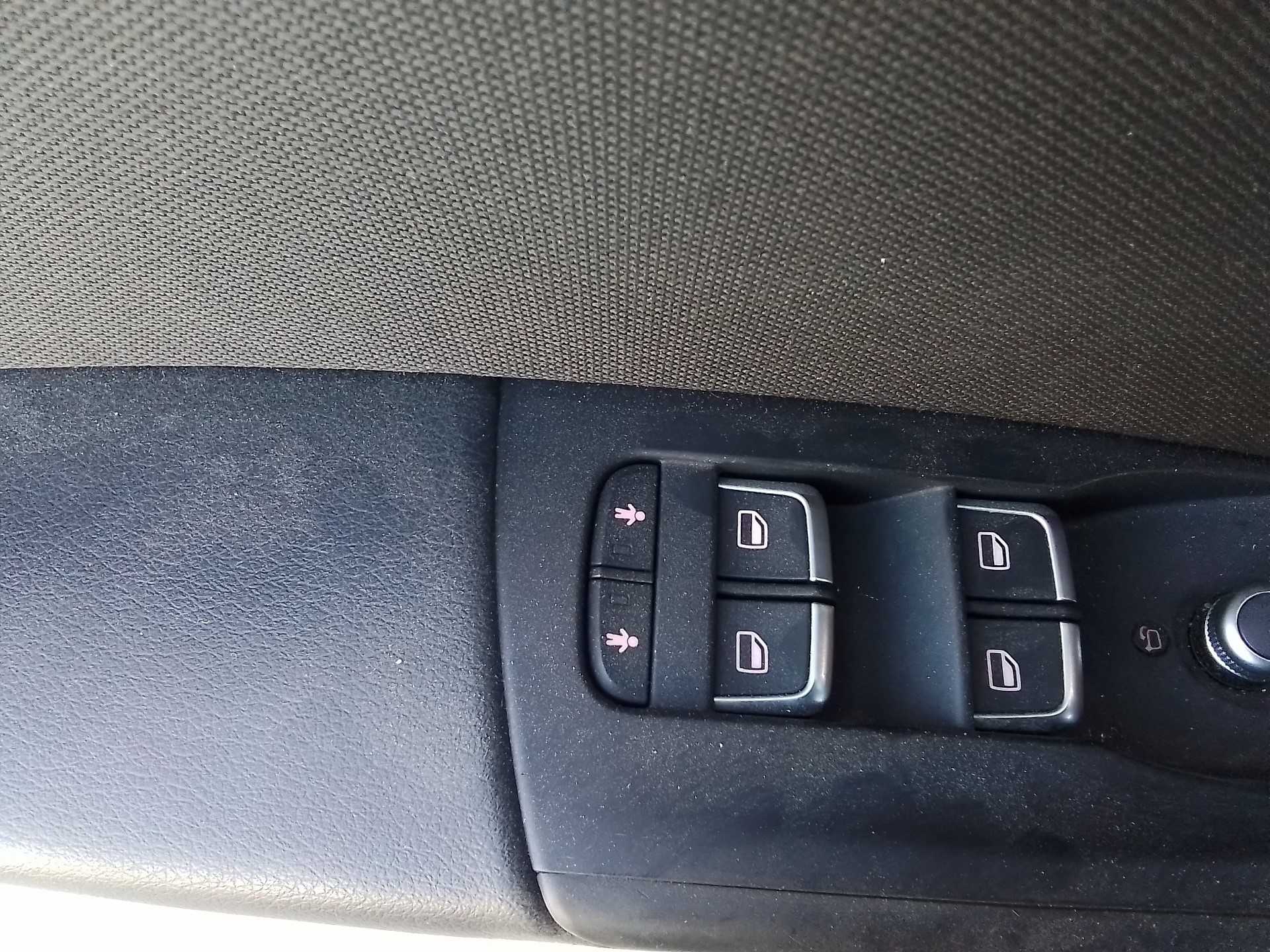 Recambio de mando elevalunas delantero izquierdo para audi q3 (8ug) attraction referencia OEM IAM   