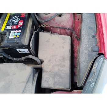 CAJA RELES / FUSIBLES 