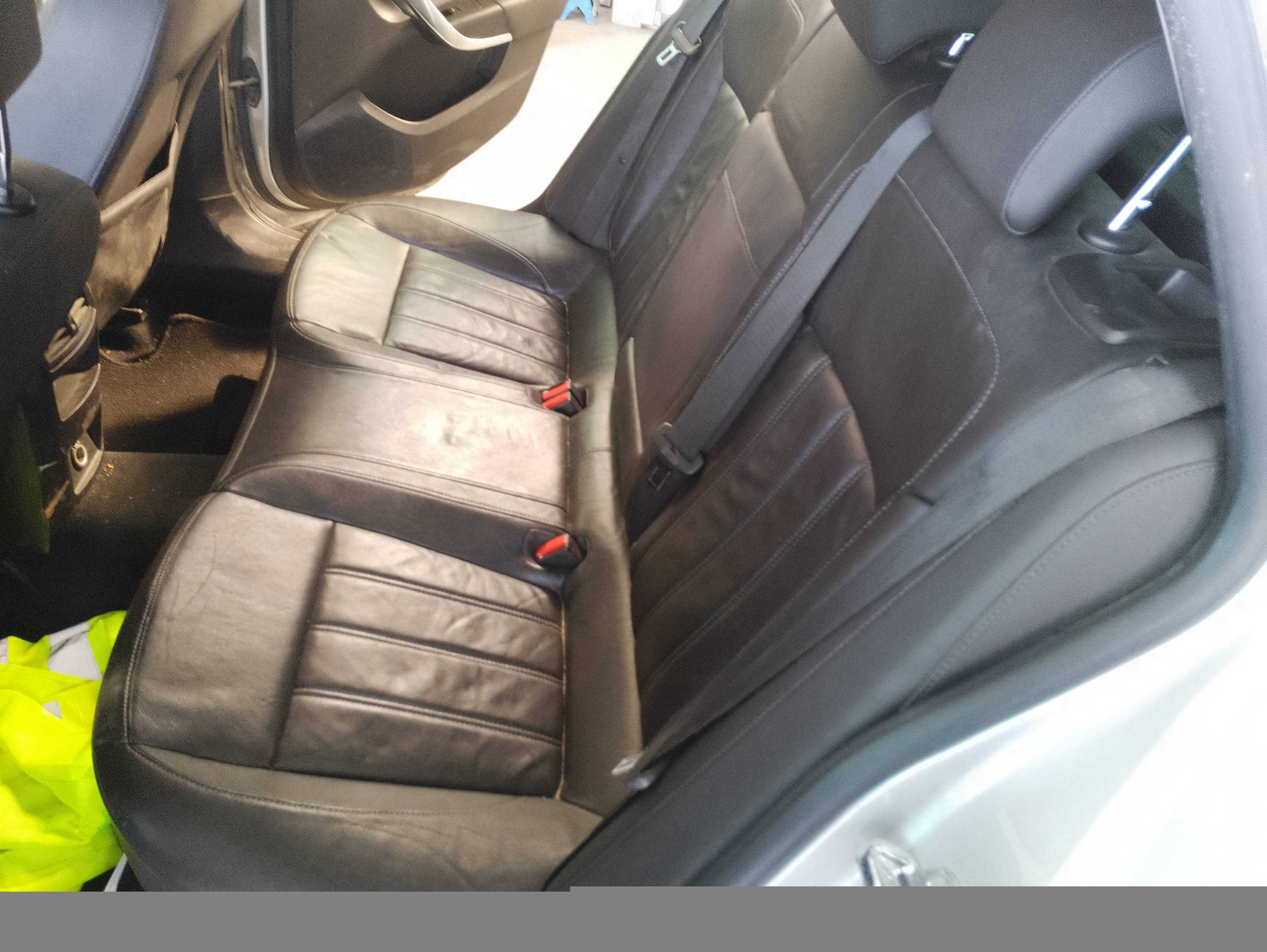 Recambio de asientos traseros para opel insignia sports tourer cosmo referencia OEM IAM   